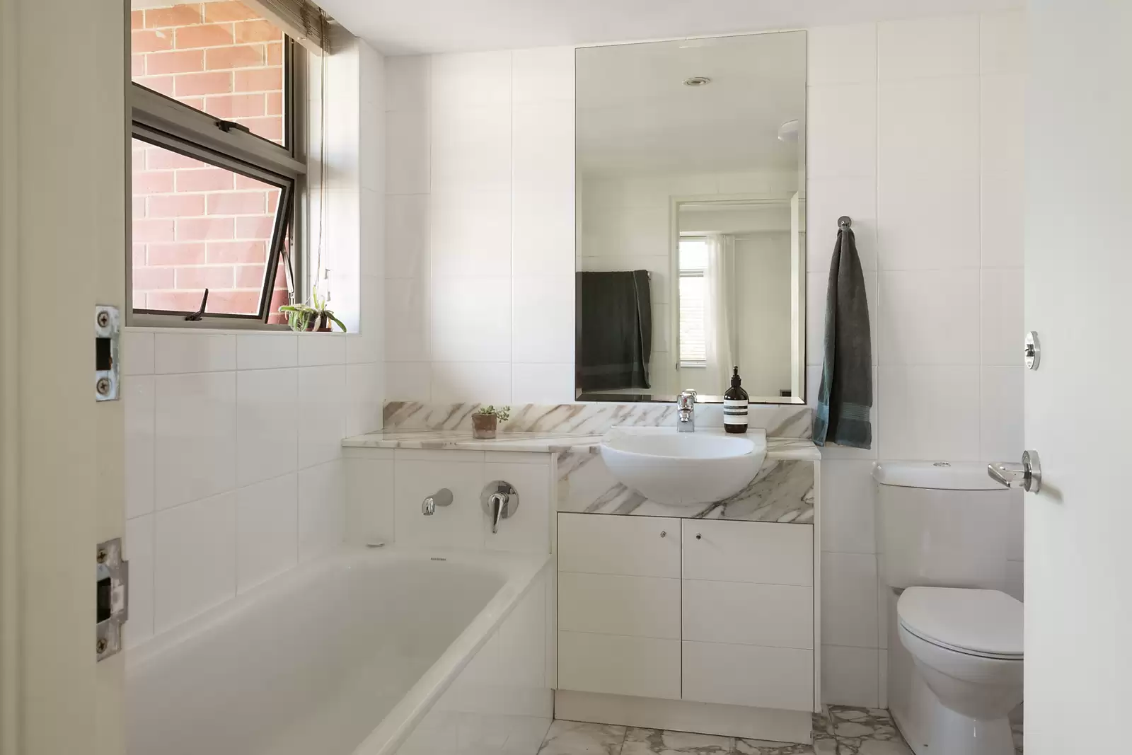 28/42 Flinton Street, Paddington Sold by Sydney Sotheby's International Realty - image 8