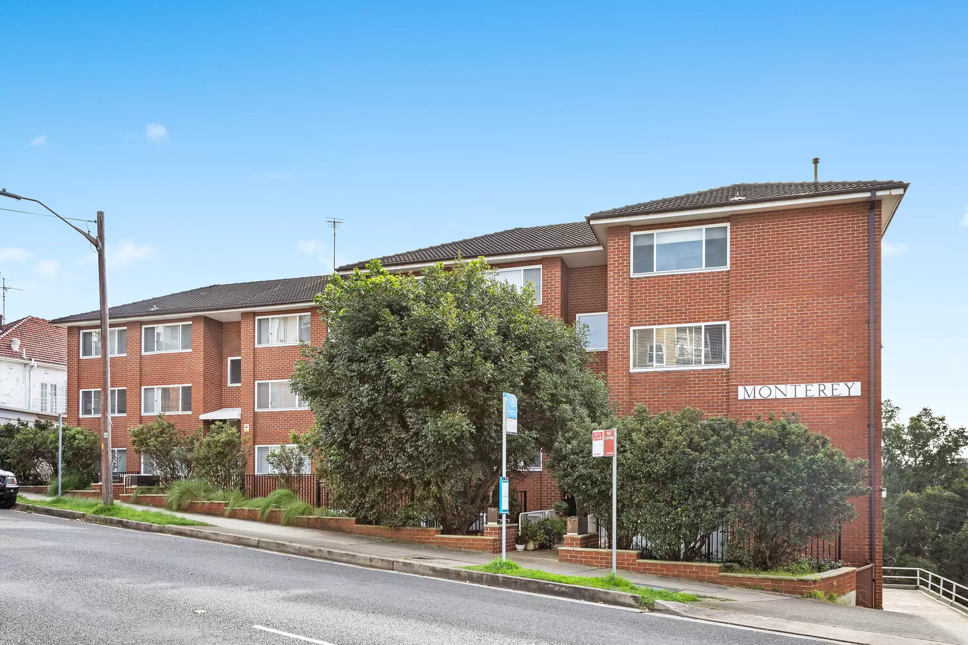 13/46 Coogee Bay Road, Randwick Sold by Sydney Sotheby's International Realty - image 2