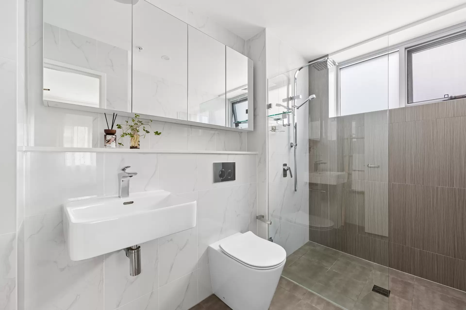 504/70 Regent Street, Kogarah Sold by Sydney Sotheby's International Realty - image 5