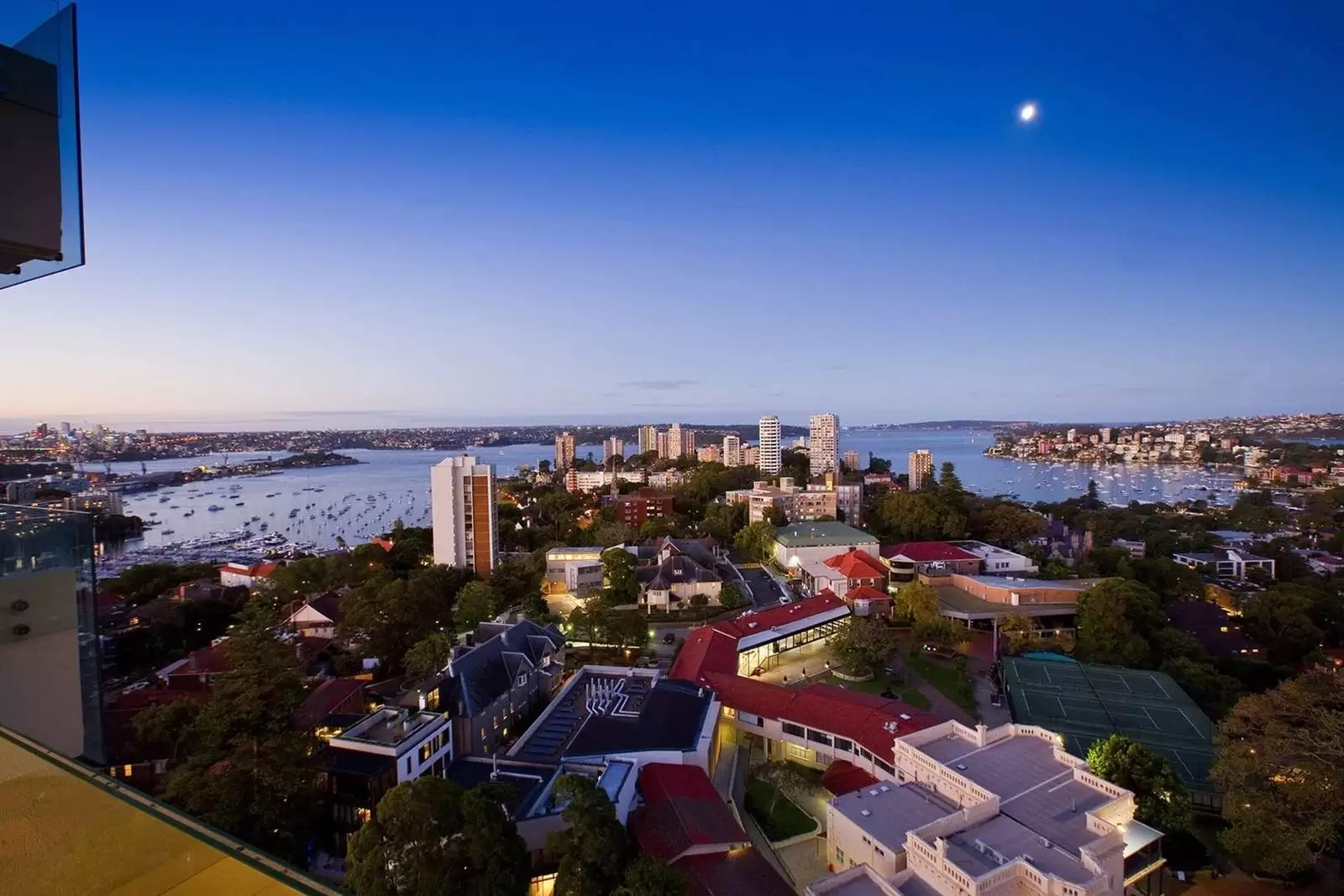 19G/3 Darling Point Road, Darling Point Leased by Sydney Sotheby's International Realty - image 2