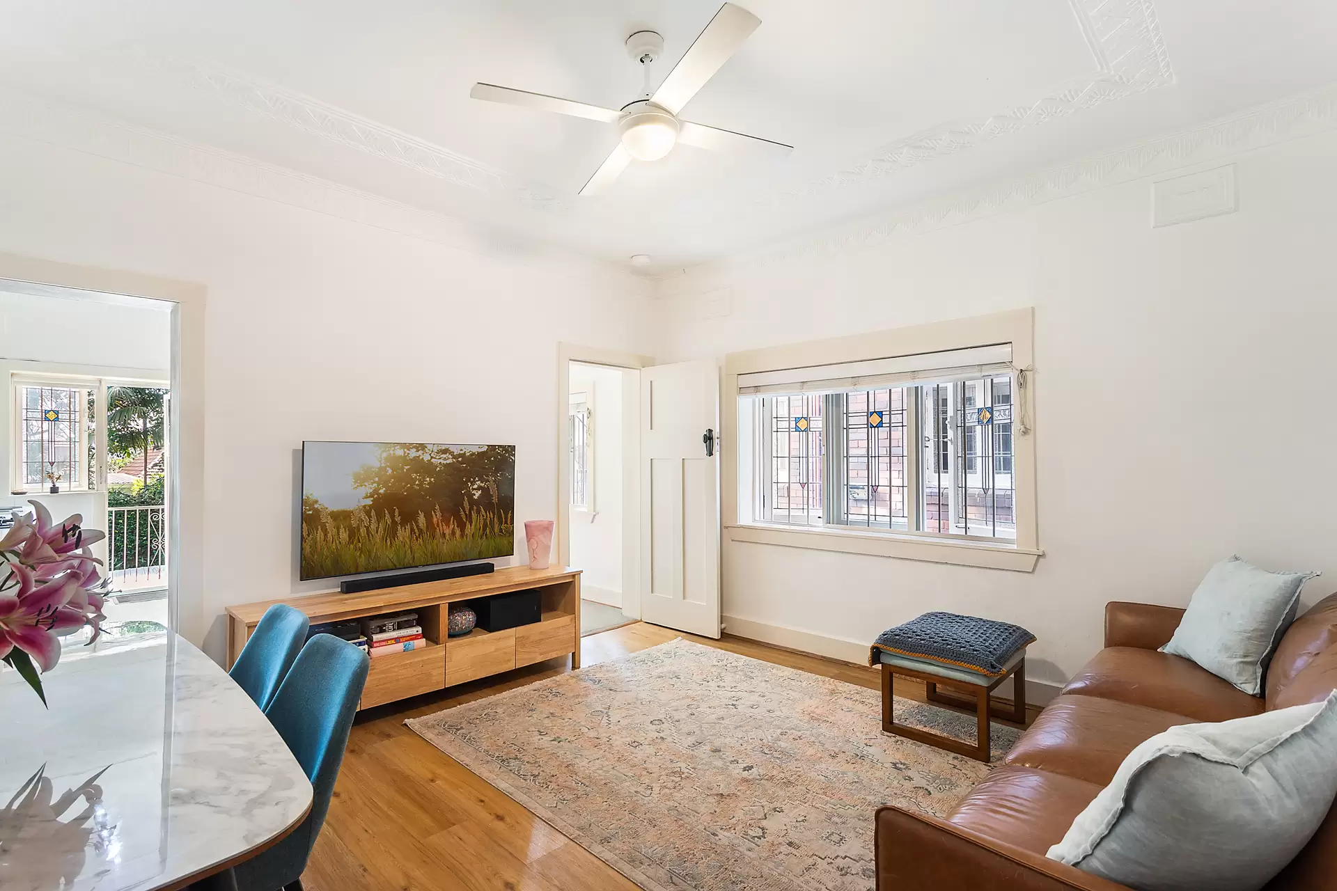 2/12 Figtree Avenue, Randwick Sold by Sydney Sotheby's International Realty - image 3