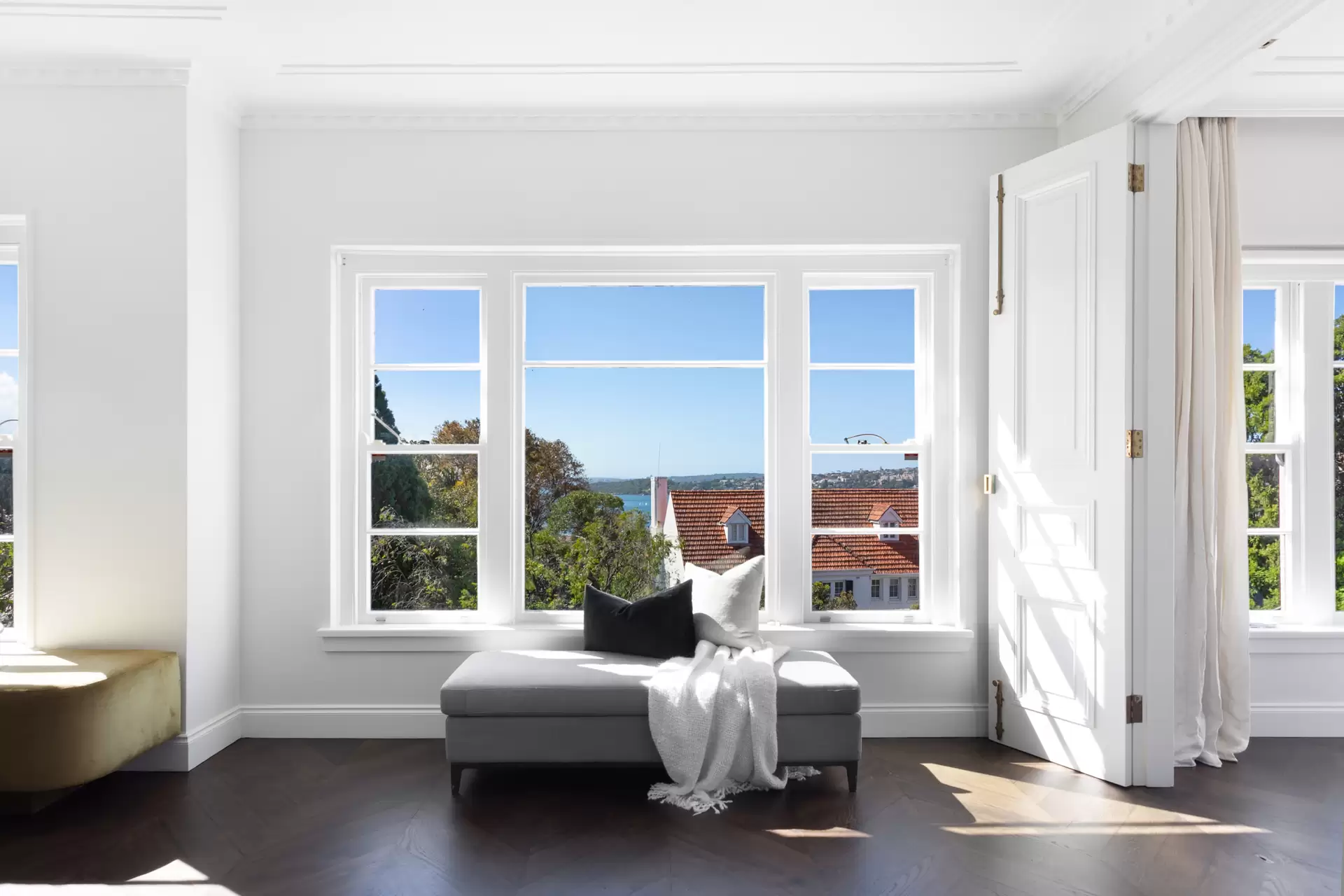 6/27 Drumalbyn Road, Bellevue Hill Sold by Sydney Sotheby's International Realty - image 1
