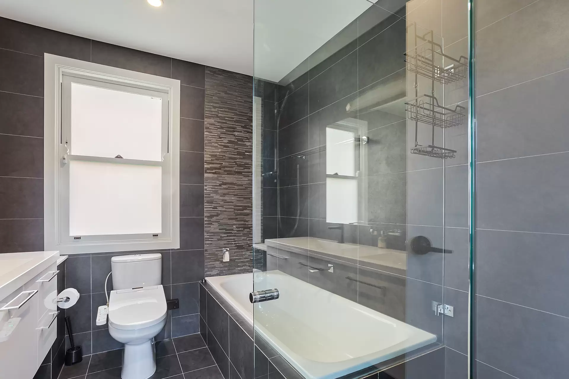 8 Powell Street, Coogee Sold by Sydney Sotheby's International Realty - image 17