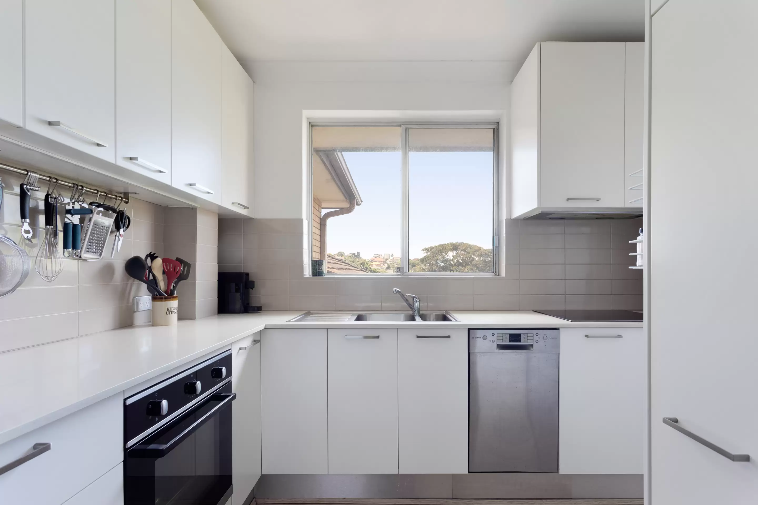 39/2-6 Abbott Street, Coogee Sold by Sydney Sotheby's International Realty - image 4