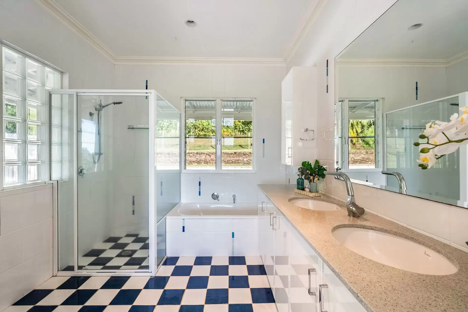 330 Fernleigh Road, Fernleigh Sold by Sydney Sotheby's International Realty - image 18
