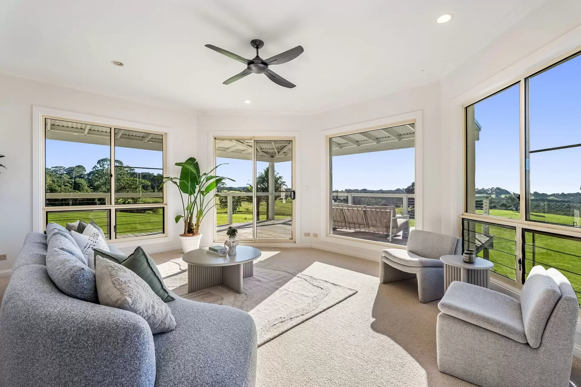 330 Fernleigh Road, Fernleigh Sold by Sydney Sotheby's International Realty - image 5