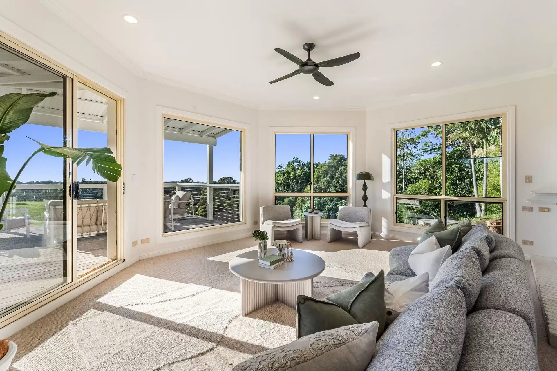 330 Fernleigh Road, Fernleigh Sold by Sydney Sotheby's International Realty - image 6