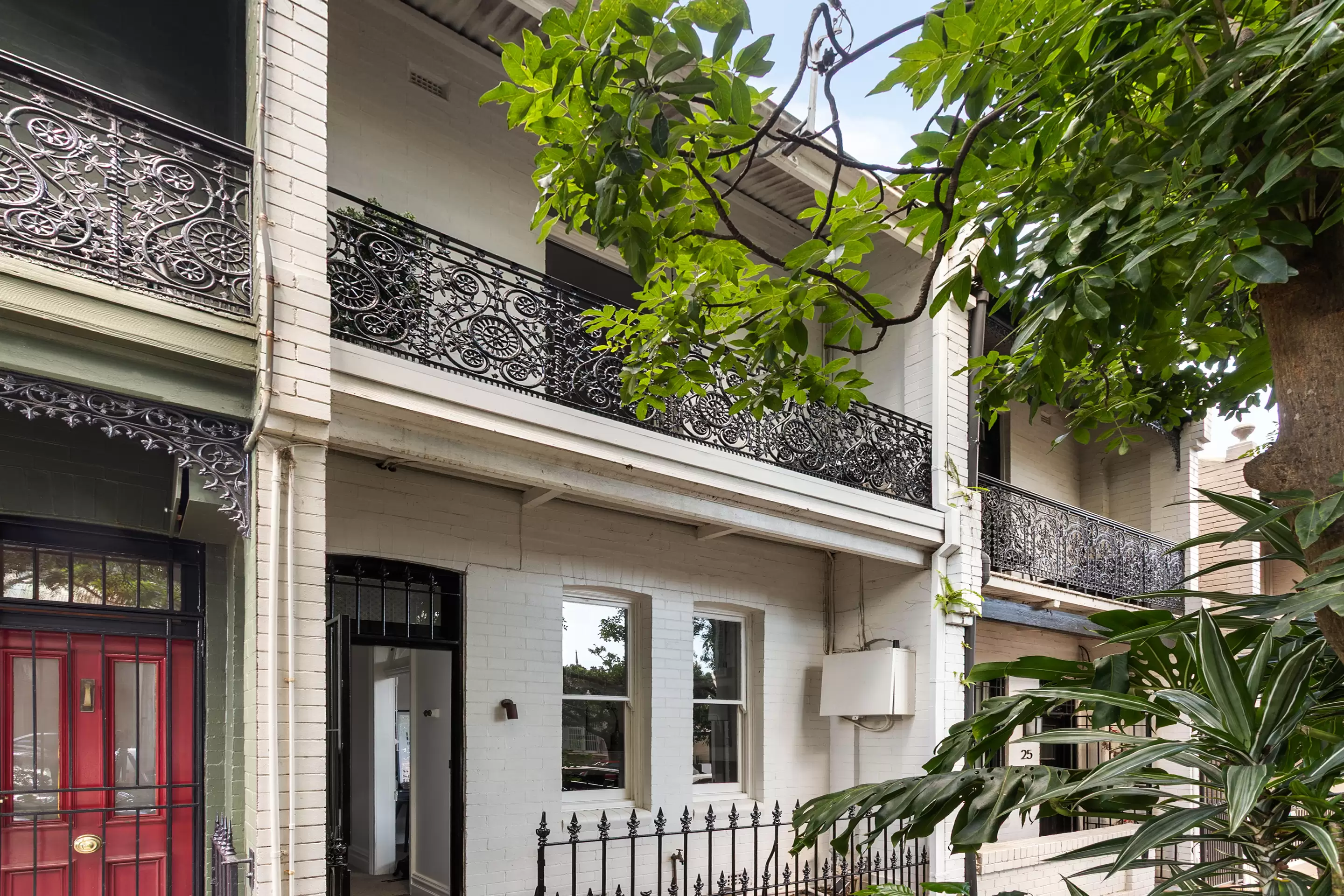 27 Albion Avenue, Paddington Sold by Sydney Sotheby's International Realty - image 1