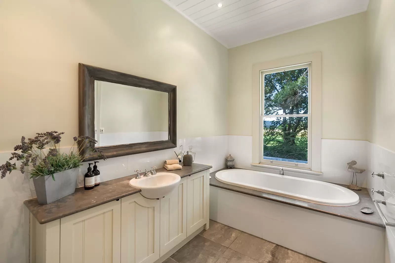 99 Bong Bong Road, Broughton Vale For Sale by Sydney Sotheby's International Realty - image 9