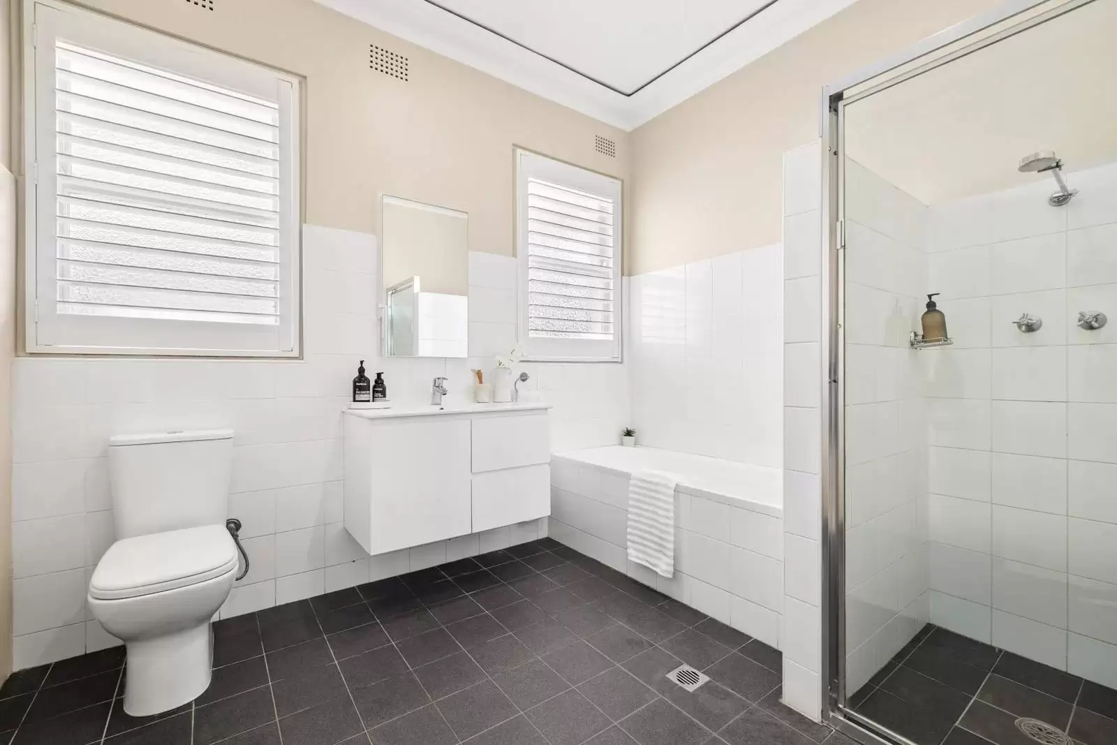 7/2 Young Street, Vaucluse Leased by Sydney Sotheby's International Realty - image 5