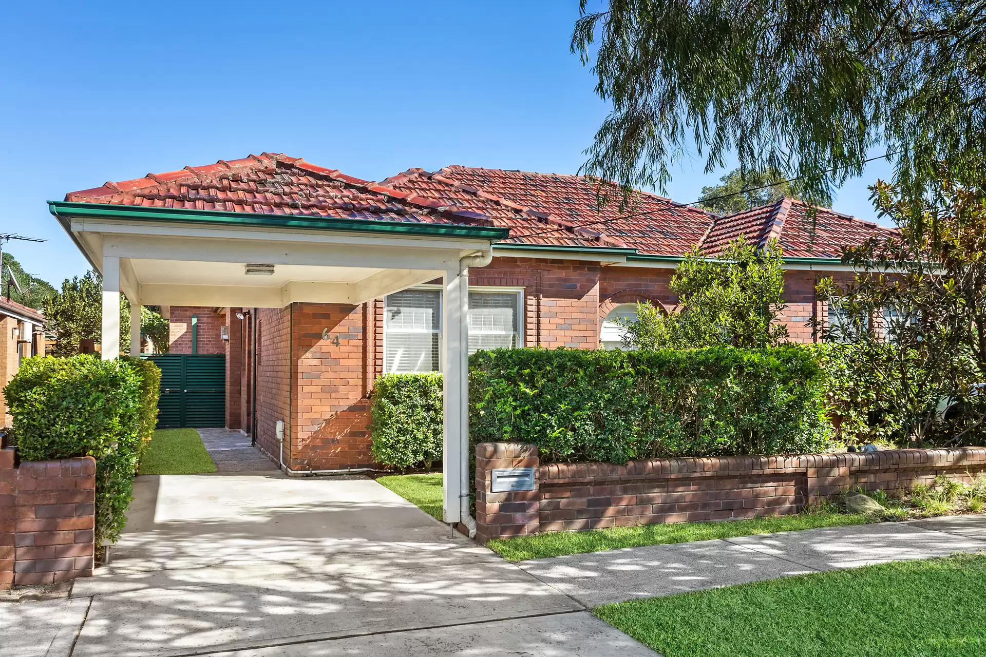 64 Garrett Street, Maroubra Sold by Sydney Sotheby's International Realty - image 2