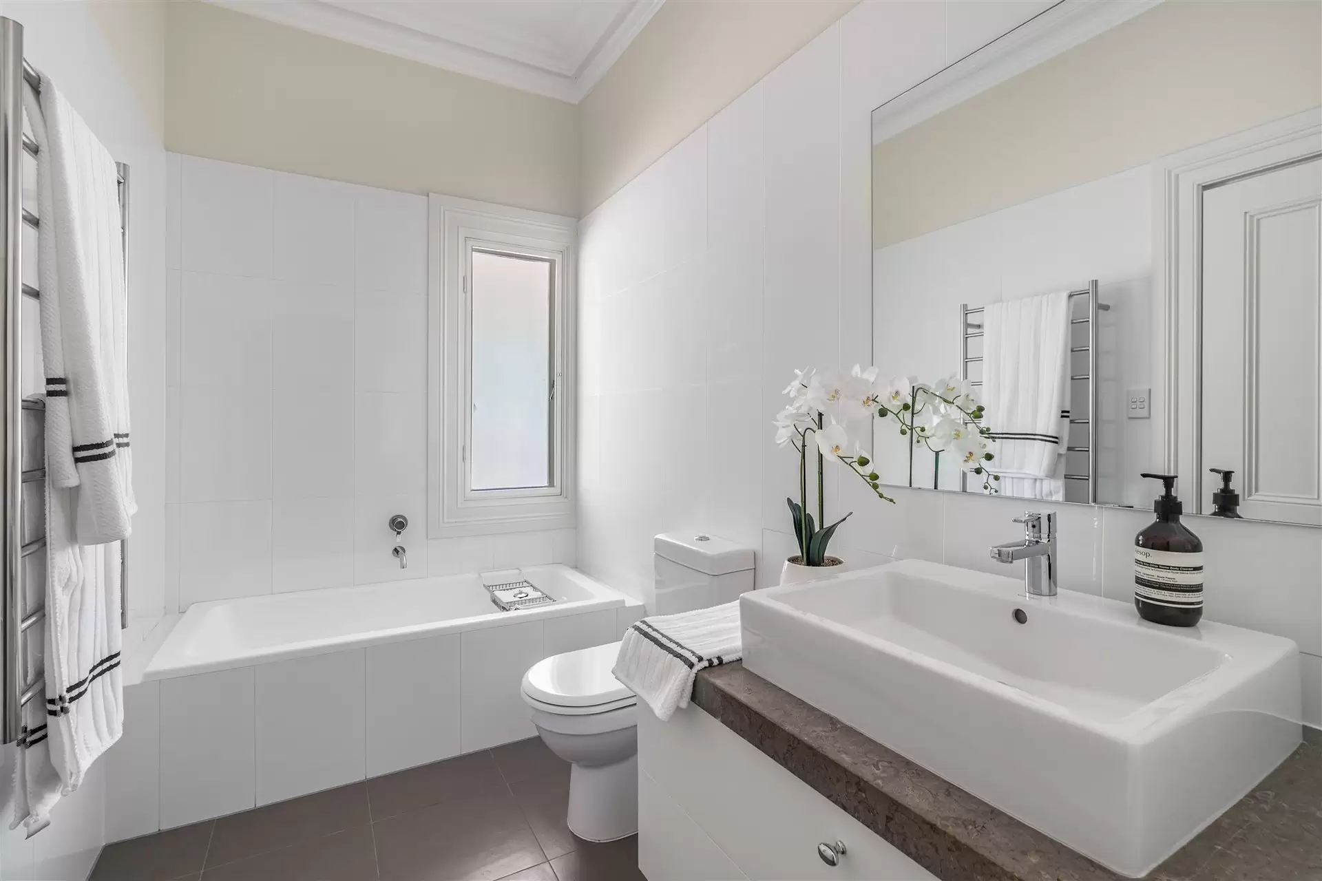 15 Gibraltar Road, Bowral Sold by Sydney Sotheby's International Realty - image 22