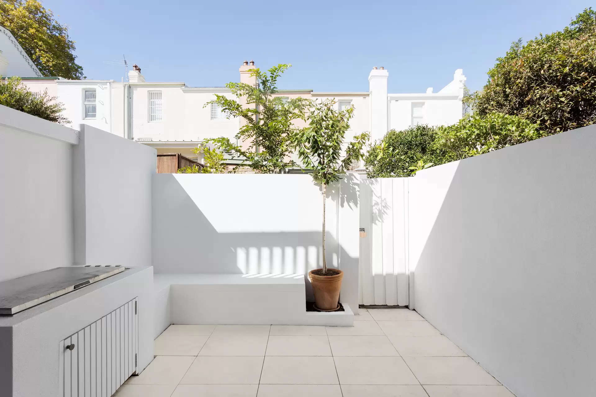 9 Bowden Street, Woollahra Sold by Sydney Sotheby's International Realty - image 1