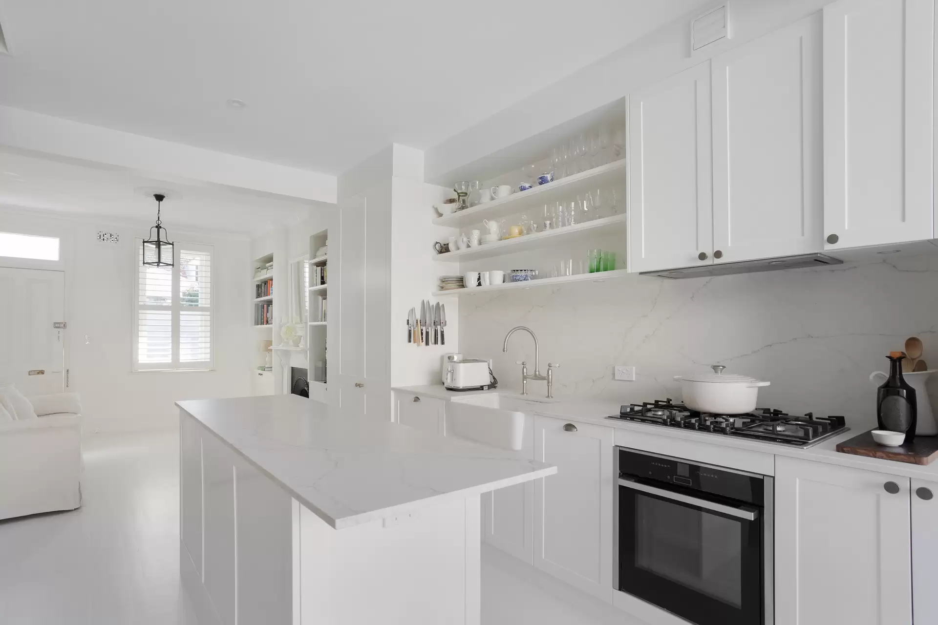 9 Bowden Street, Woollahra Sold by Sydney Sotheby's International Realty - image 1