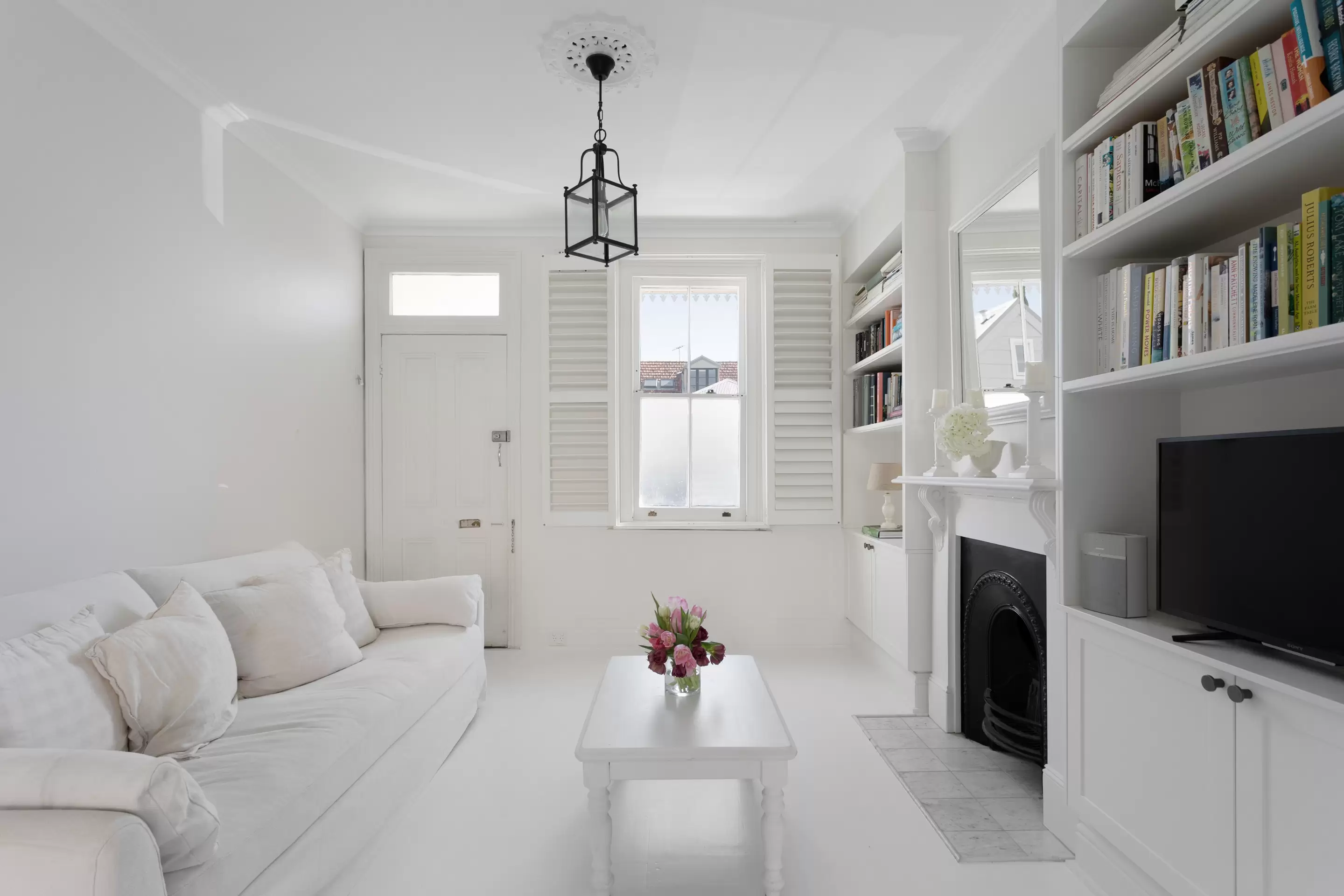 9 Bowden Street, Woollahra Sold by Sydney Sotheby's International Realty - image 2
