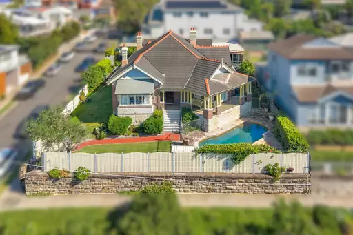 19 St Thomas Street, Bronte Auction by Sydney Sotheby's International Realty