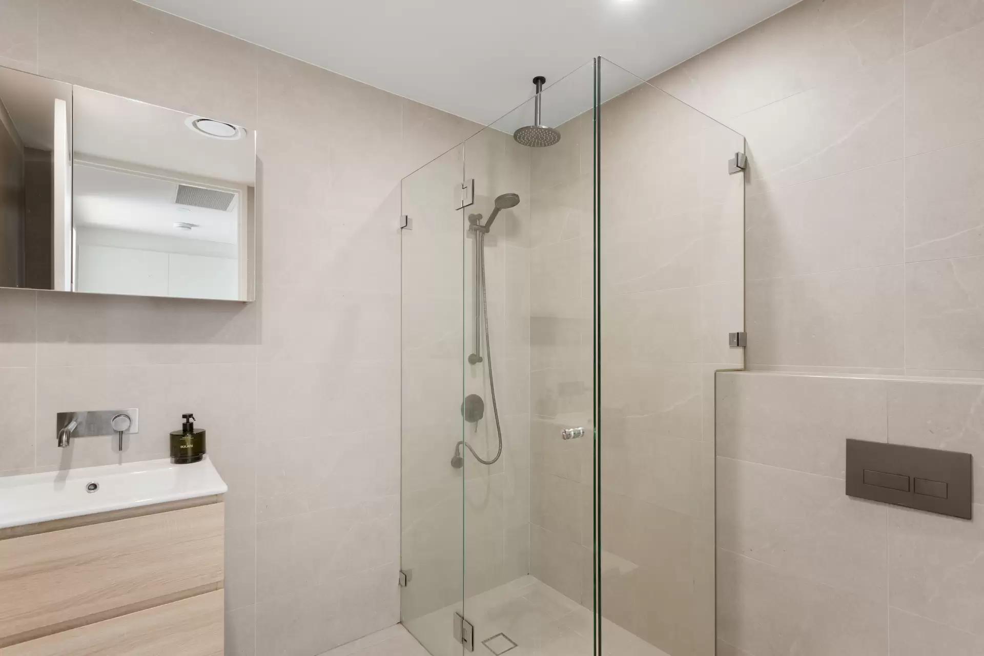 401/18 Neild Avenue, Darlinghurst Sold by Sydney Sotheby's International Realty - image 1