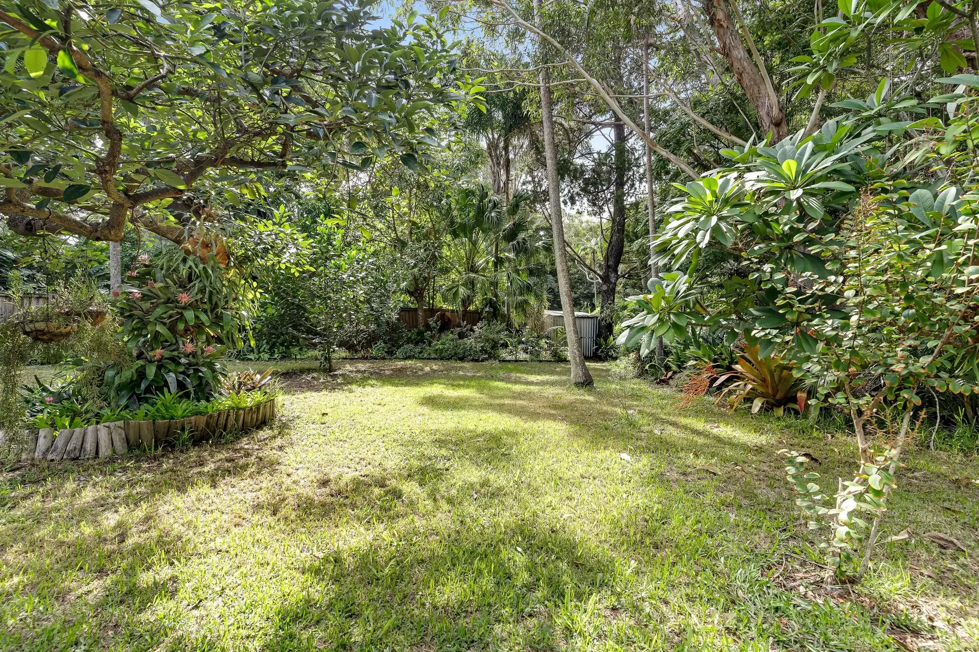 147-149 Broken Head Road, Suffolk Park Sold by Sydney Sotheby's International Realty - image 4