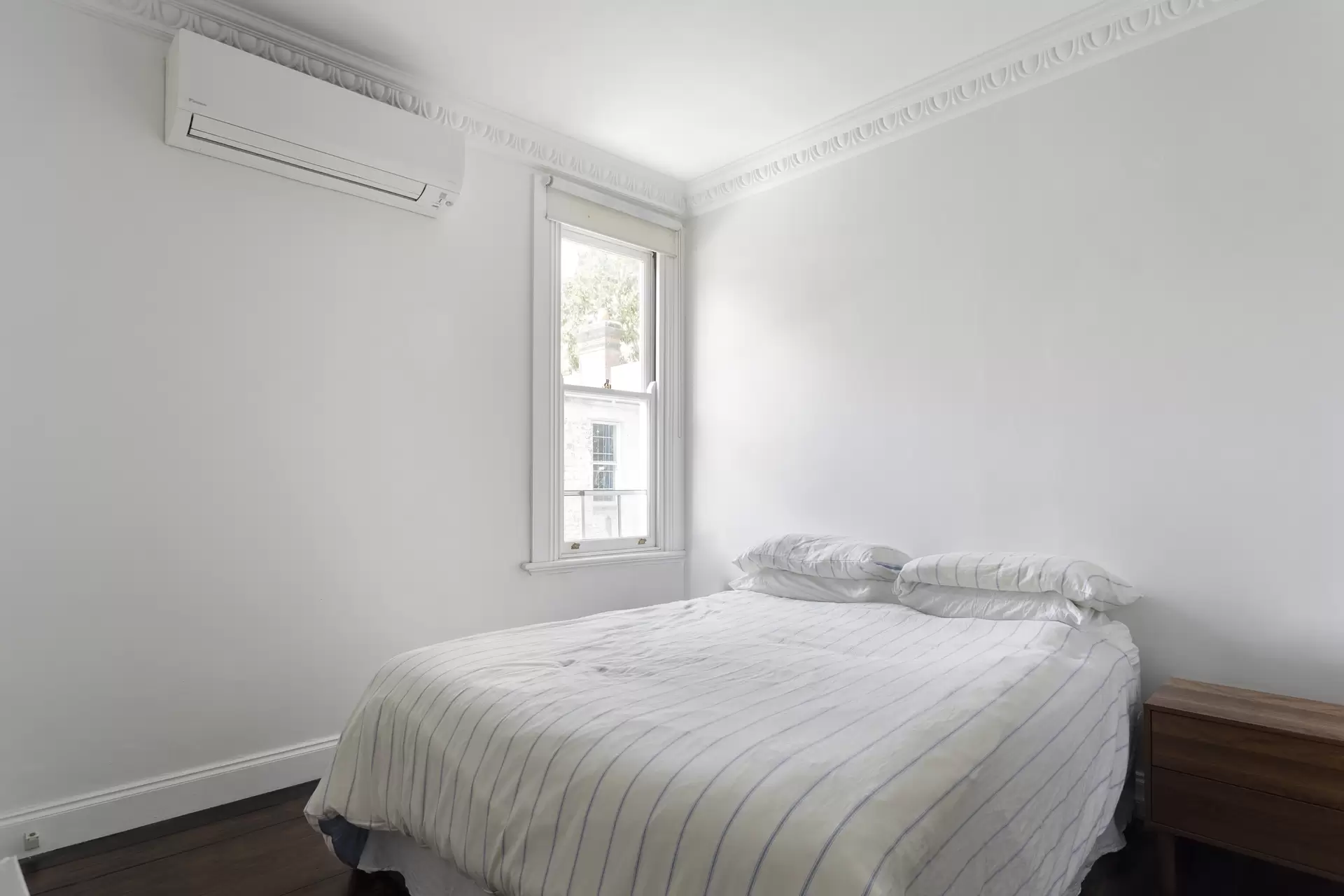 82 Nicholson Street, Woolloomooloo Leased by Sydney Sotheby's International Realty - image 1