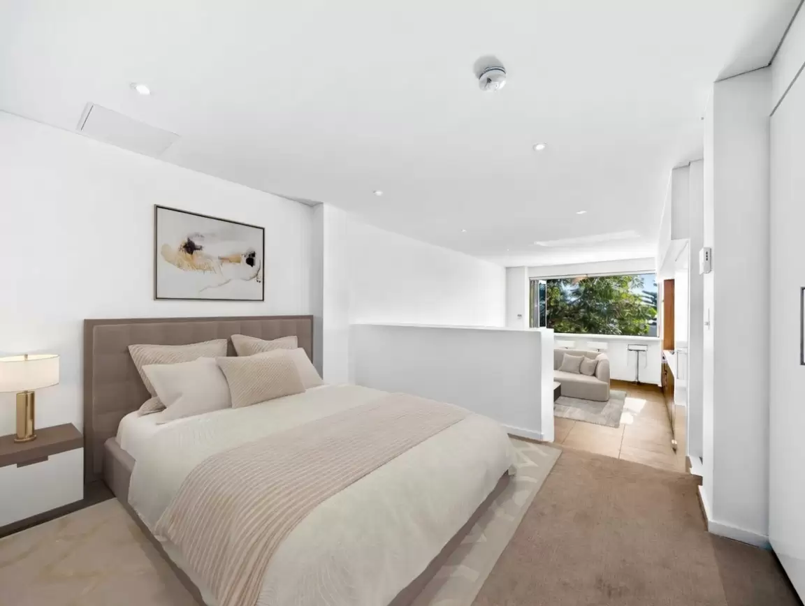2/230 New South Head Road, Edgecliff Leased by Sydney Sotheby's International Realty - image 2
