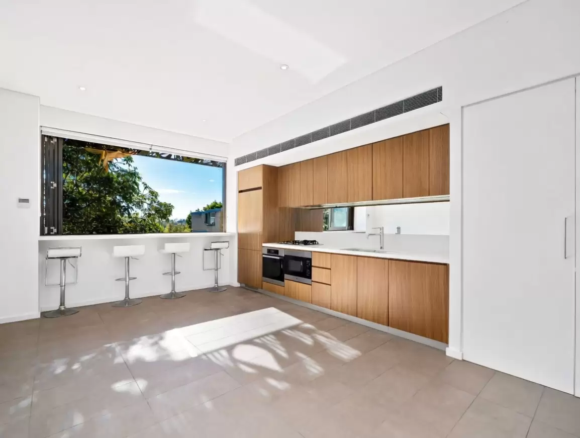 2/230 New South Head Road, Edgecliff Leased by Sydney Sotheby's International Realty - image 3