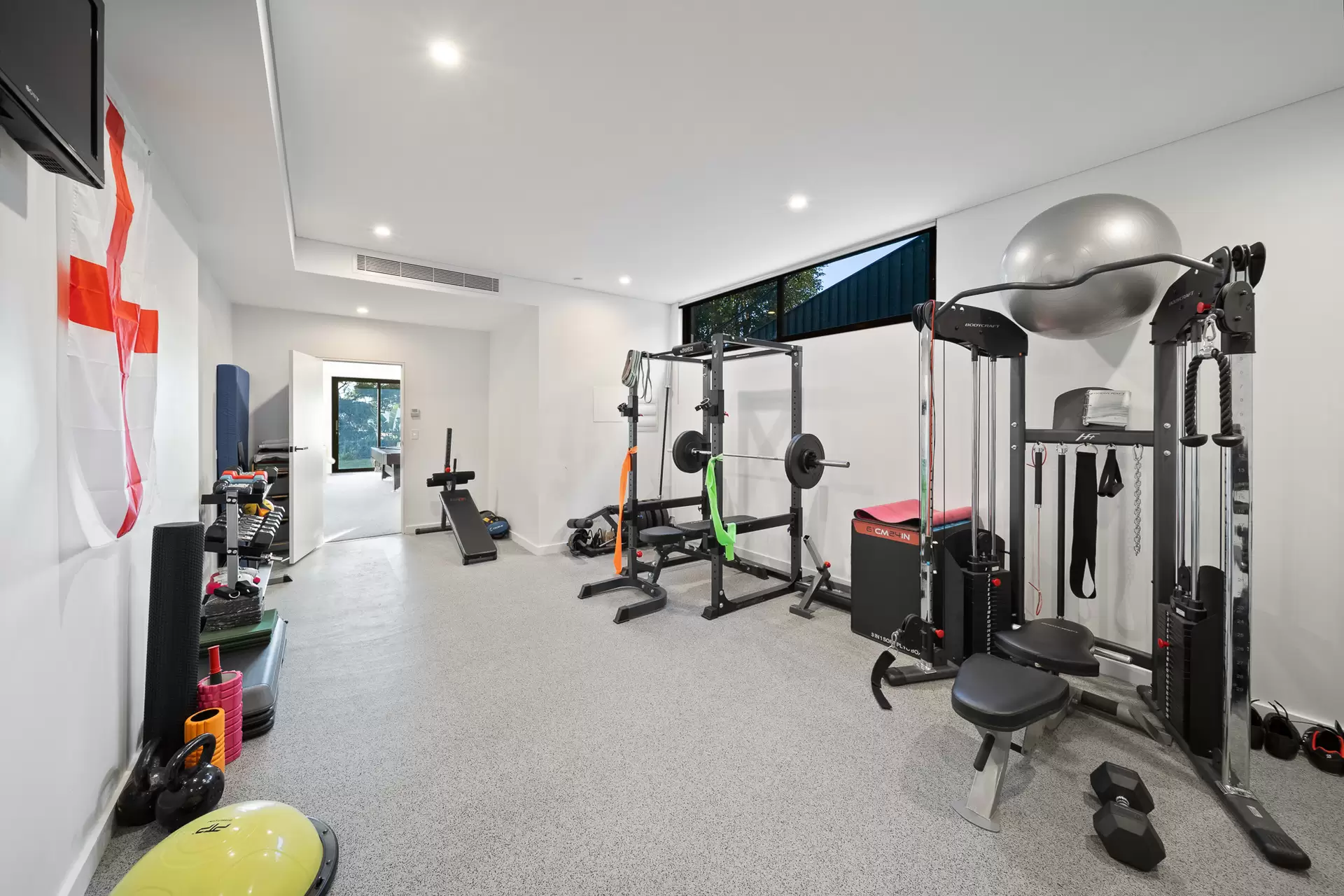 7 Tutus Street, Balgowlah Heights Auction by Sydney Sotheby's International Realty - image 9