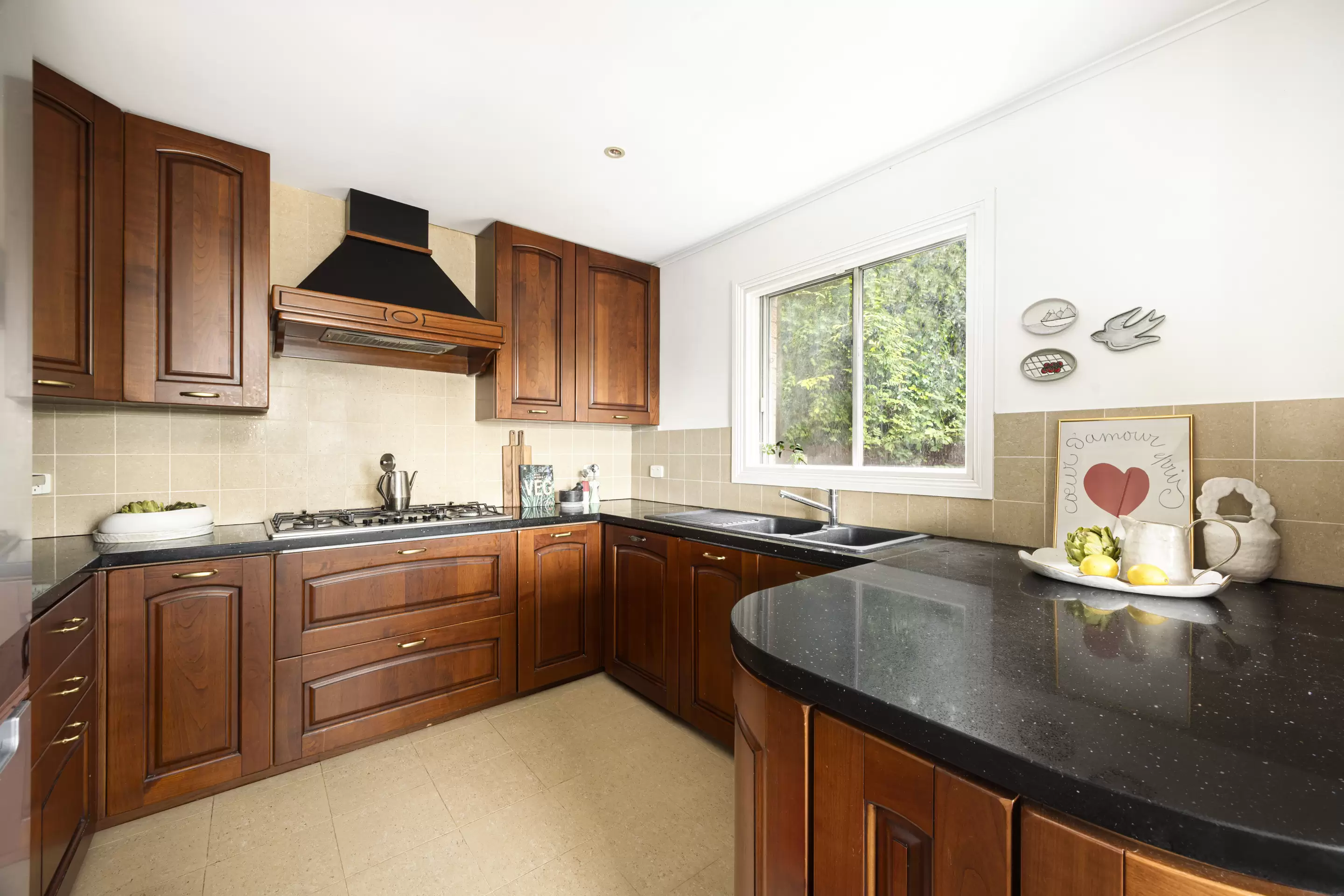 1/68 St Marks Road, Randwick Sold by Sydney Sotheby's International Realty - image 3