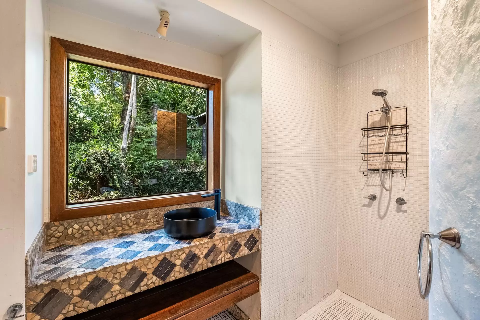 9 Angus Place, Ewingsdale For Sale by Sydney Sotheby's International Realty - image 28