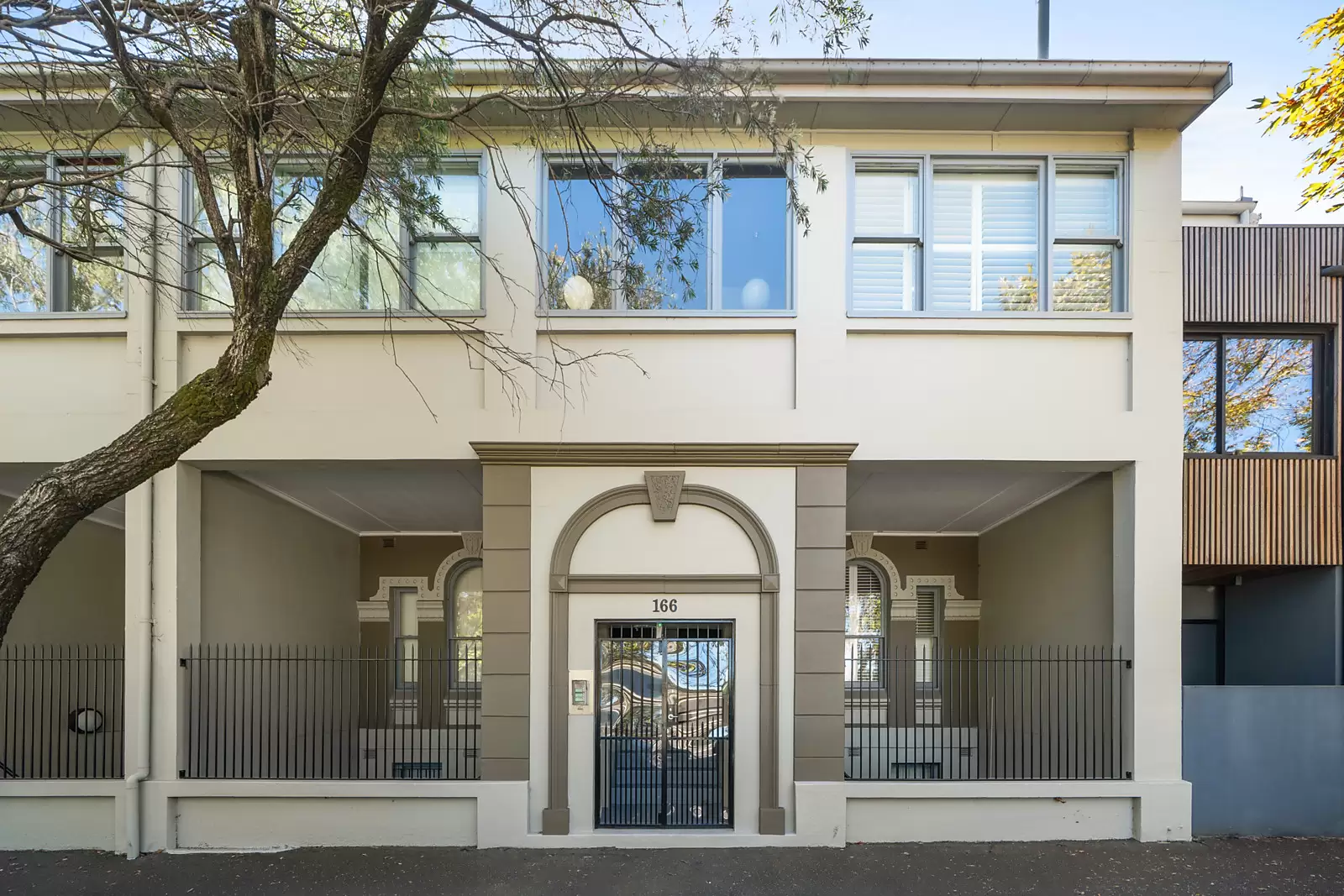 18/162-166 Oxford Street, Woollahra Sold by Sydney Sotheby's International Realty - image 11