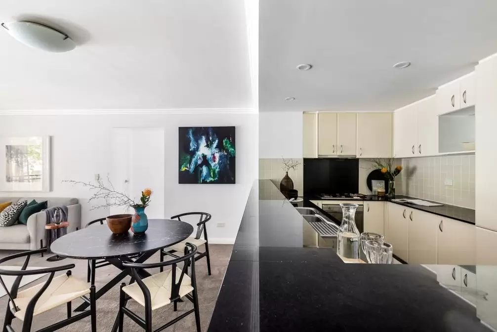 10/74-76 McLachlan Avenue, Darlinghurst Sold by Sydney Sotheby's International Realty - image 7