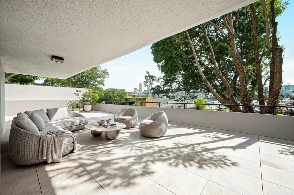 12/42–43 New Beach Road, Darling Point For Lease by Sydney Sotheby's International Realty
