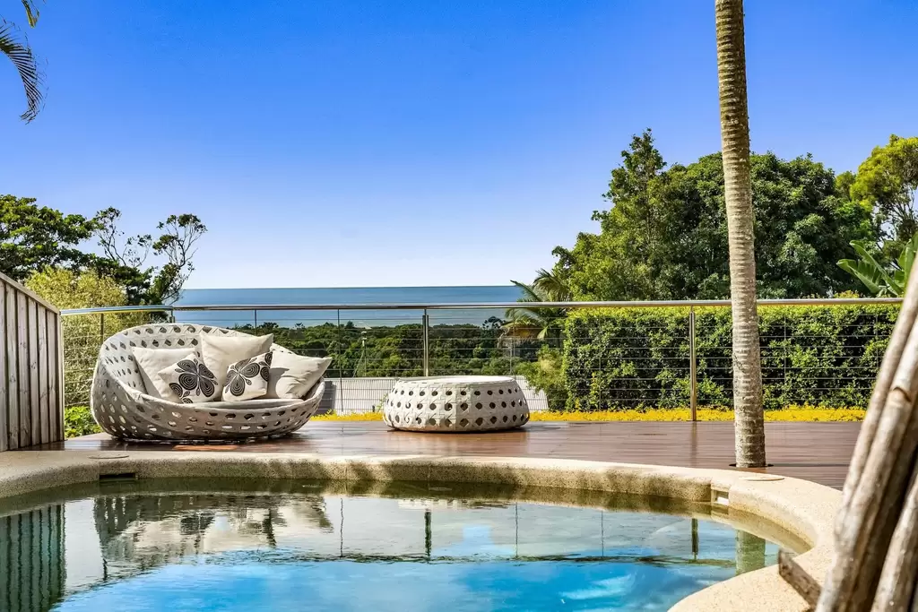13 Goolara Court, Ocean Shores For Sale by Sydney Sotheby's International Realty