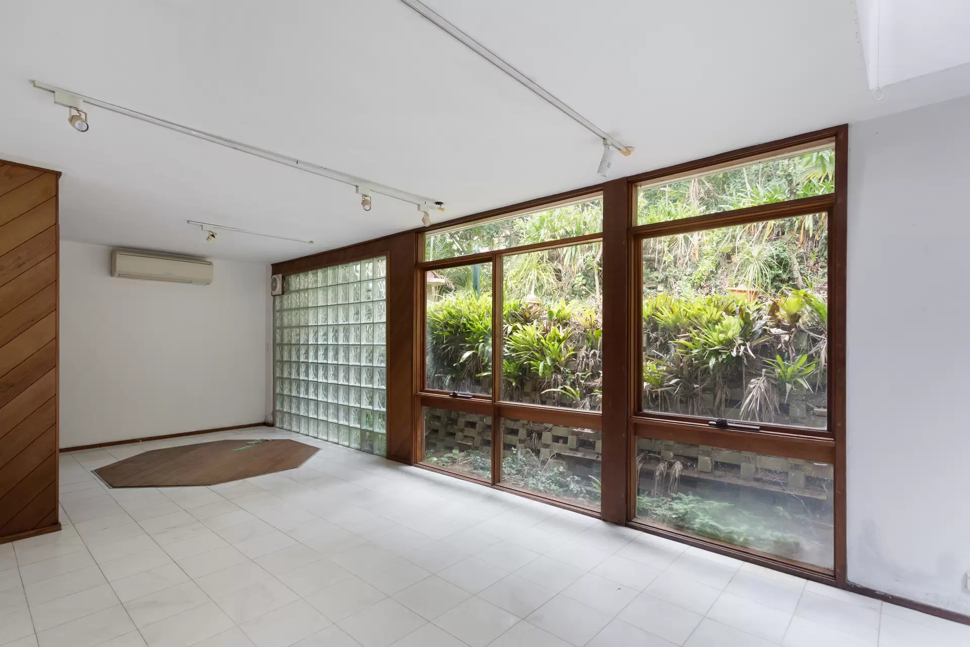 115 Manning Road, Woollahra Auction by Sydney Sotheby's International Realty - image 1