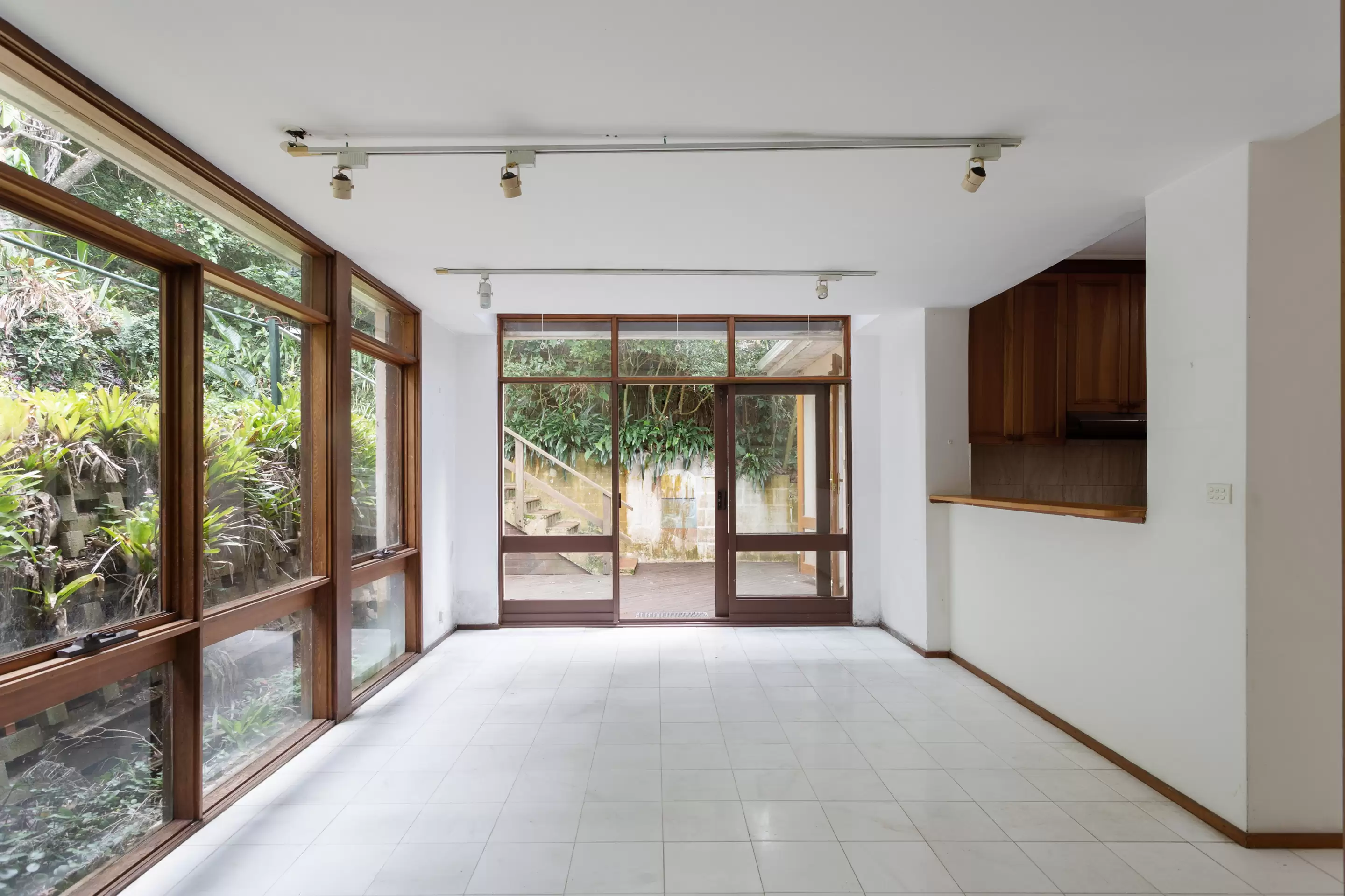 115 Manning Road, Woollahra Auction by Sydney Sotheby's International Realty - image 11