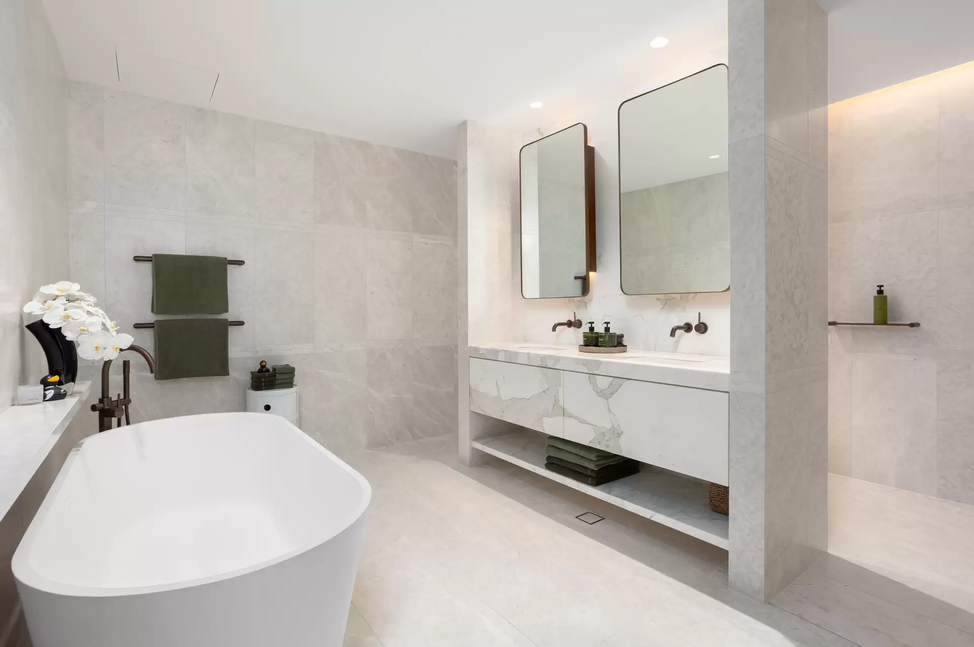 501/34 Cross Street, Double Bay Sold by Sydney Sotheby's International Realty - image 1