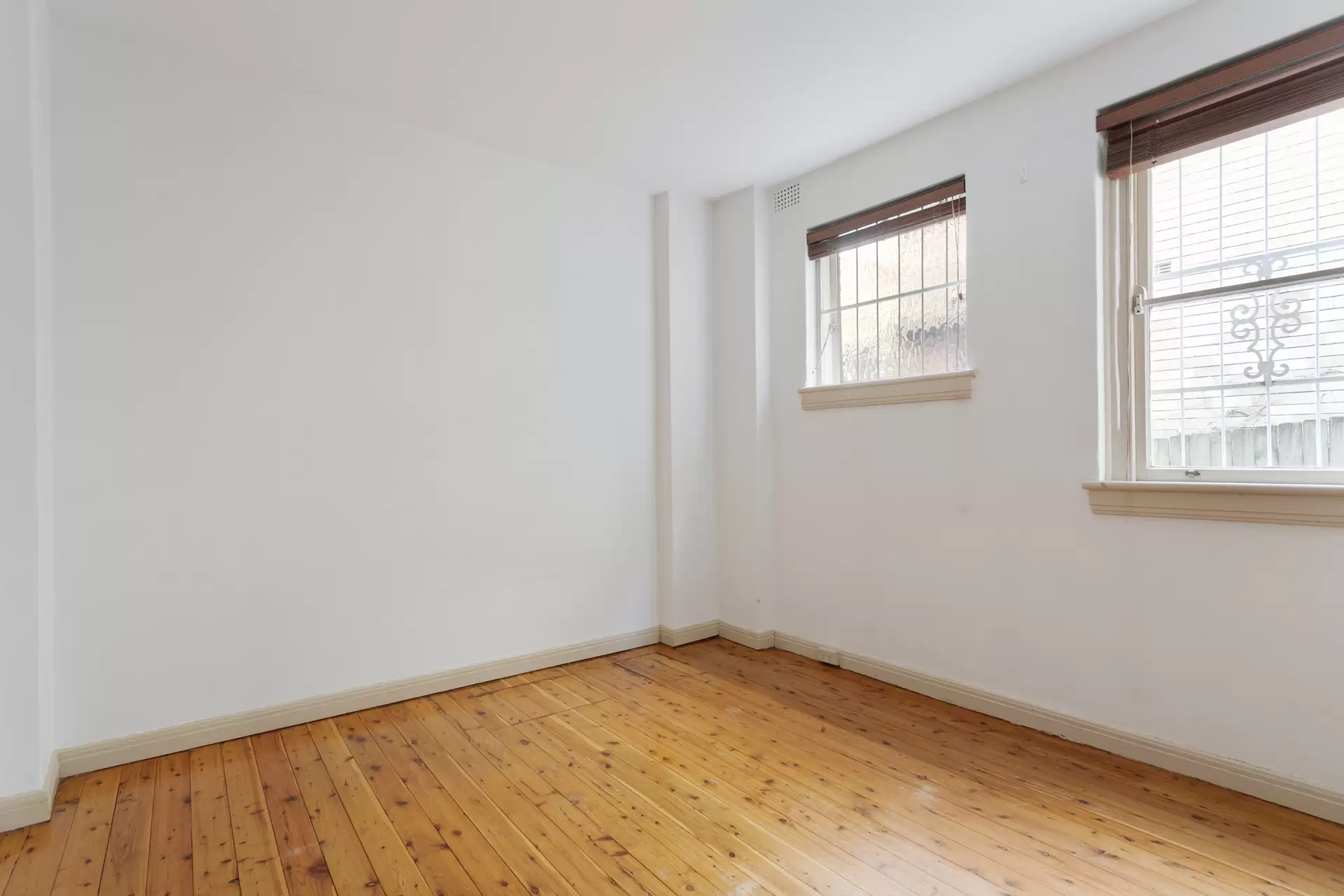 2/36 Manning Road, Double Bay For Sale by Sydney Sotheby's International Realty - image 1