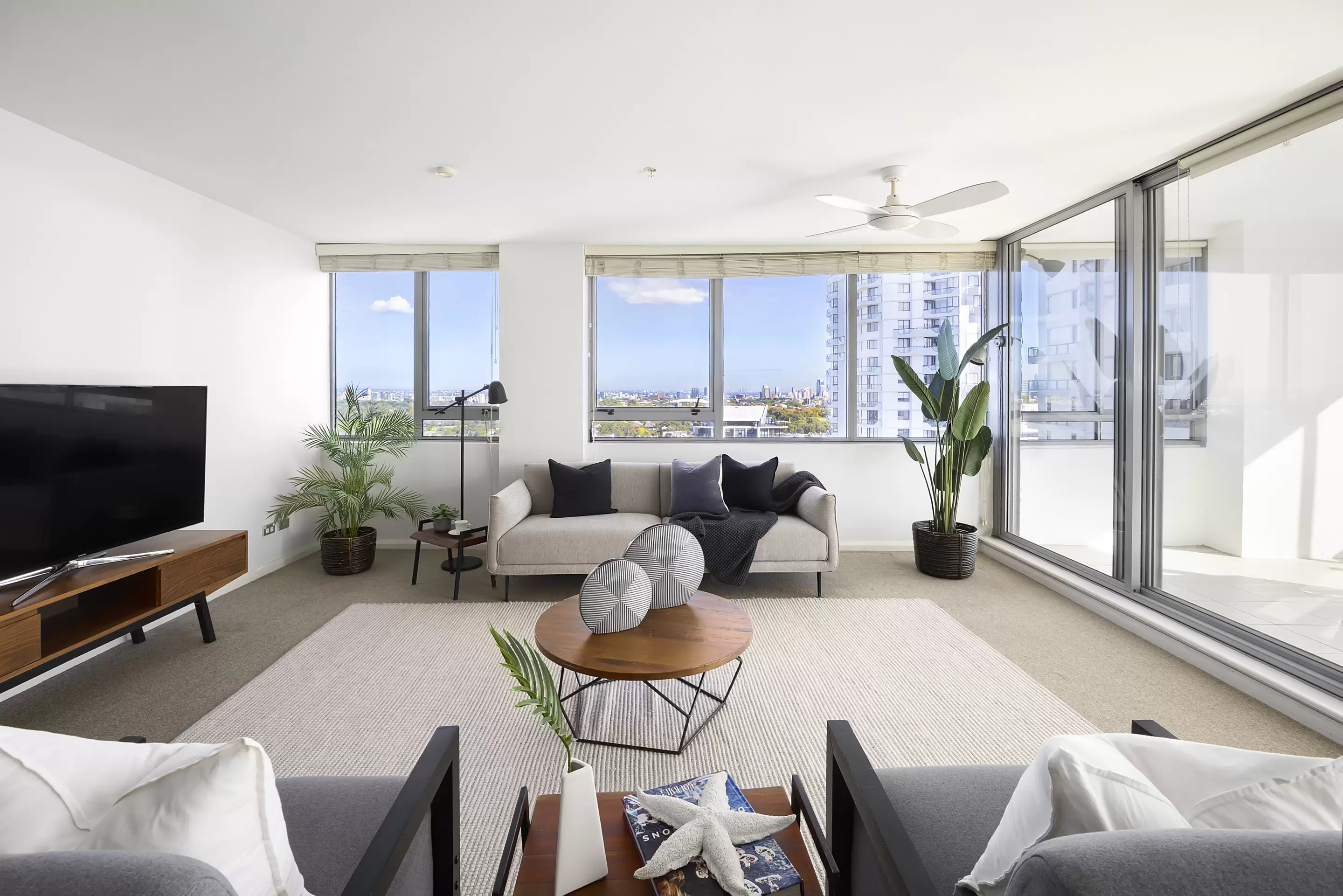 1503/80 Ebley Street, Bondi Junction Sold by Sydney Sotheby's International Realty - image 4