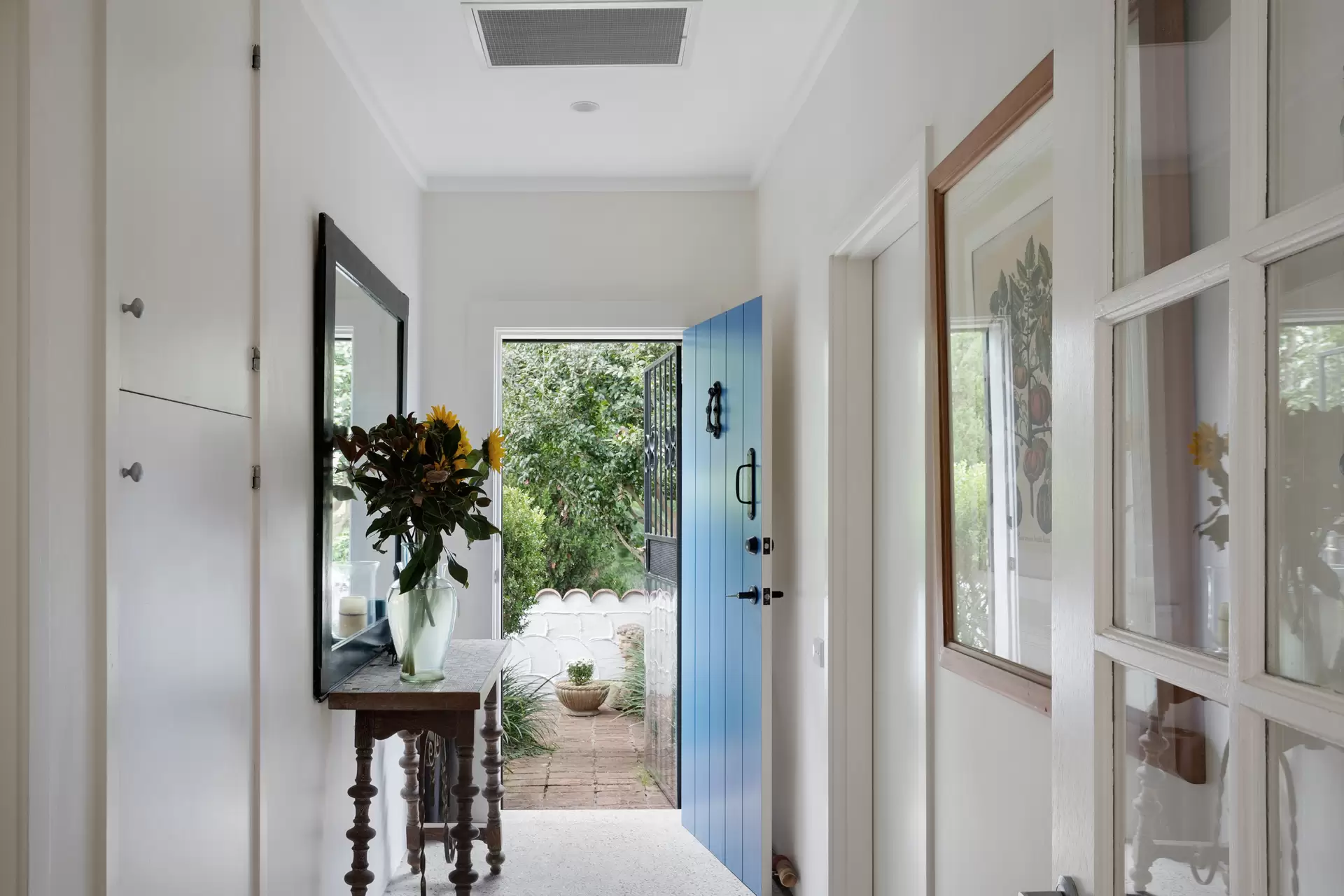 18-20 Artlett Street, Edgecliff Sold by Sydney Sotheby's International Realty - image 1