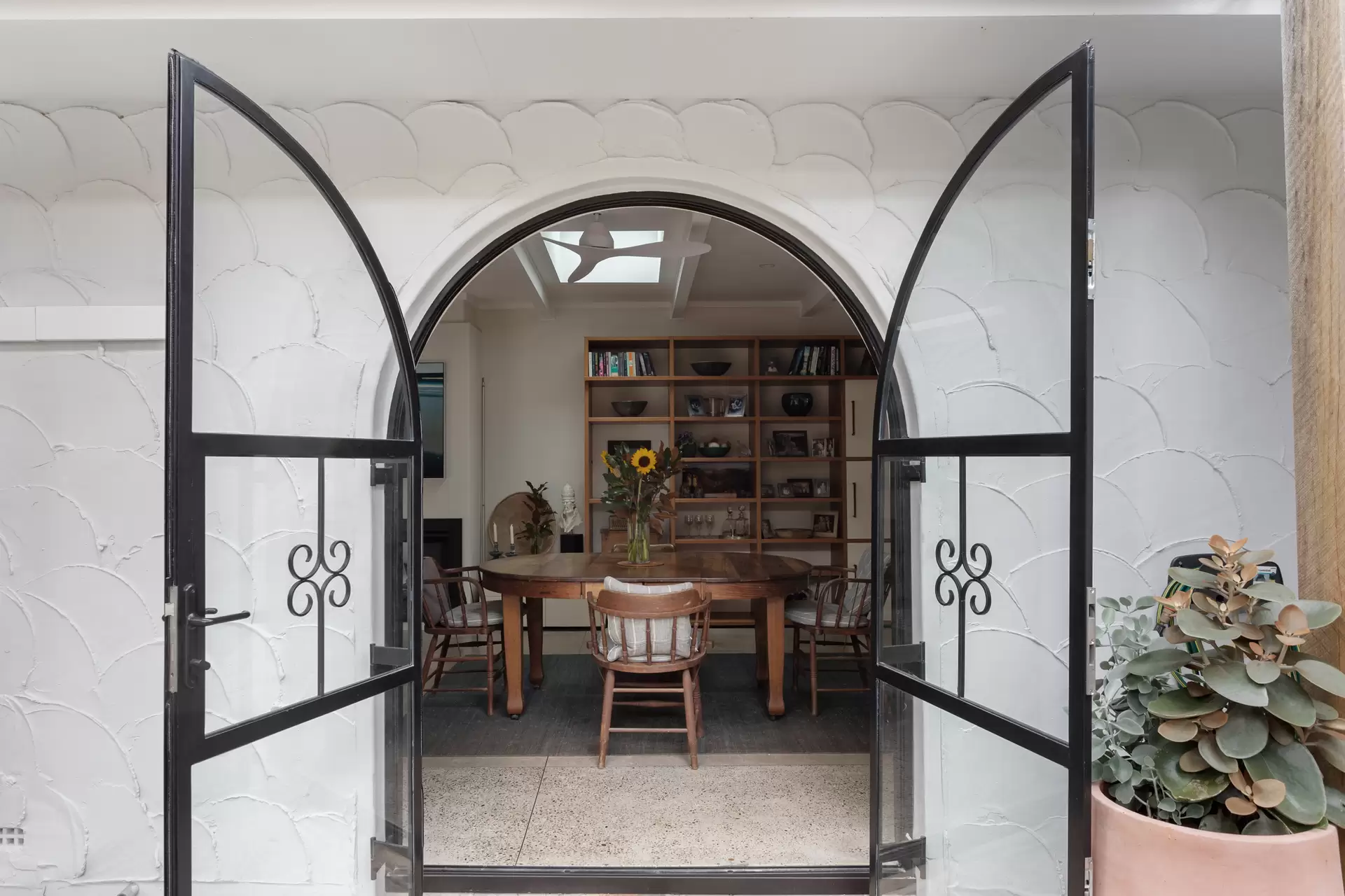 18-20 Artlett Street, Edgecliff Sold by Sydney Sotheby's International Realty - image 1