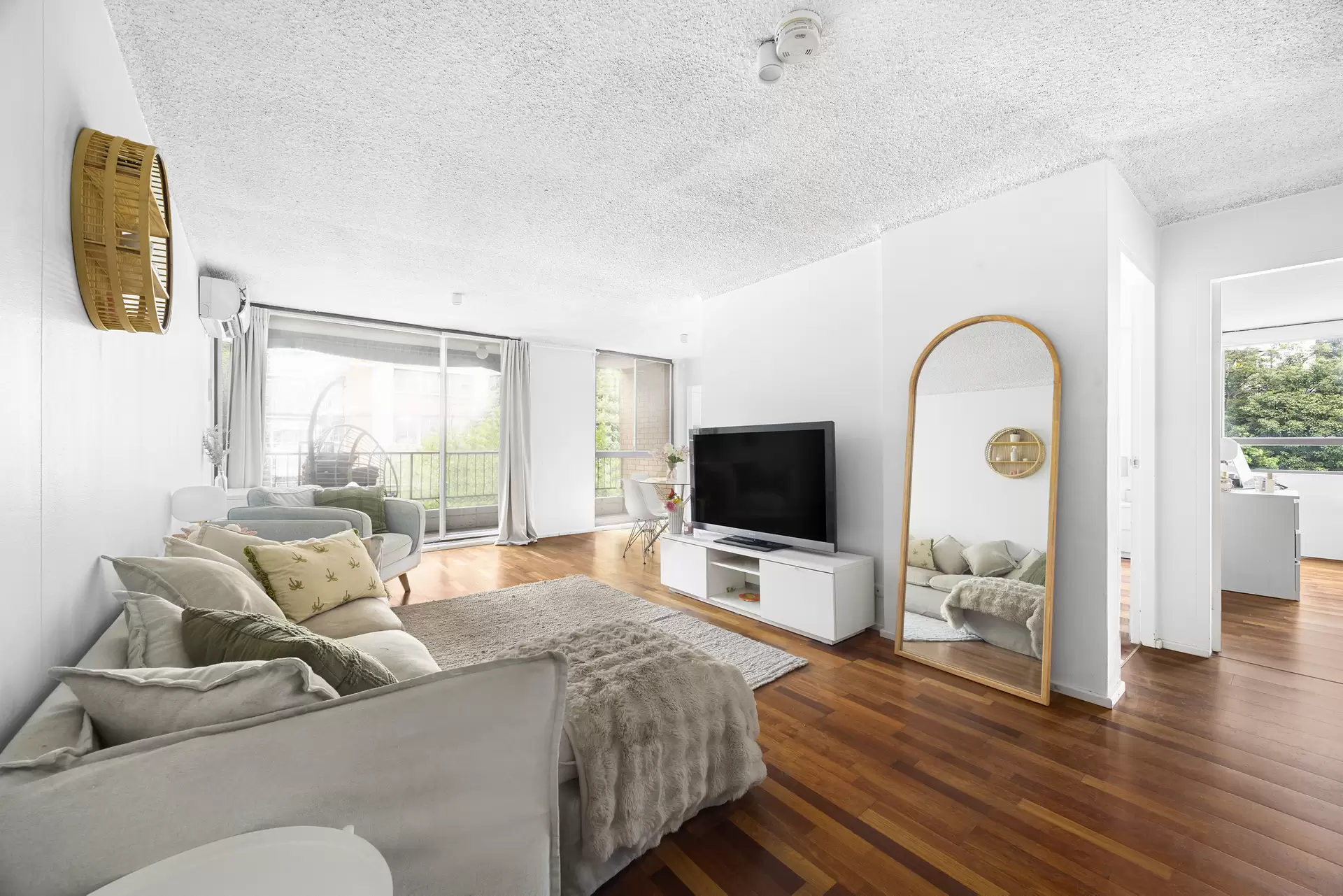 2A/16 Bligh Place, Randwick Sold by Sydney Sotheby's International Realty - image 1