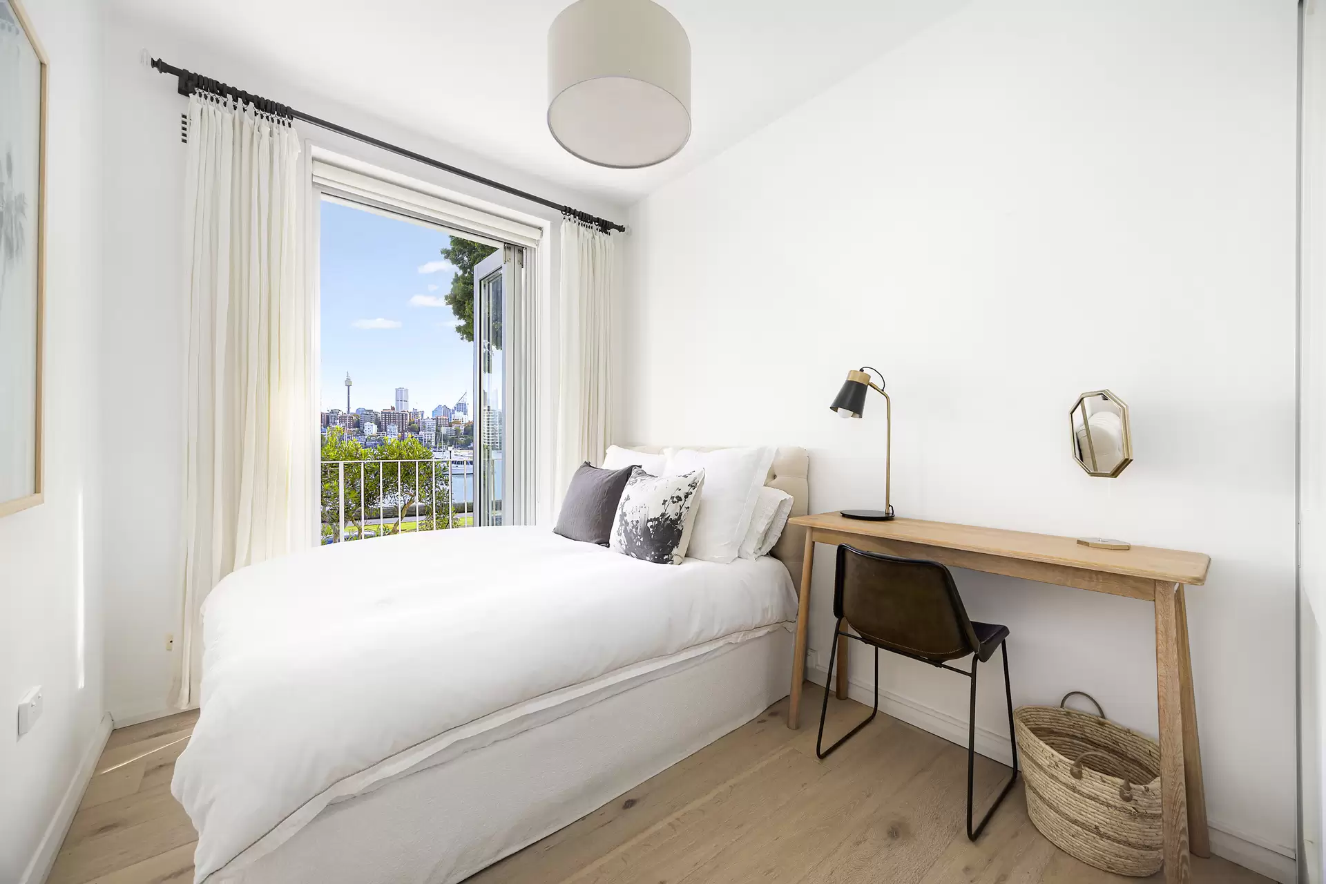 2/78 New Beach Road, Darling Point Sold by Sydney Sotheby's International Realty - image 8