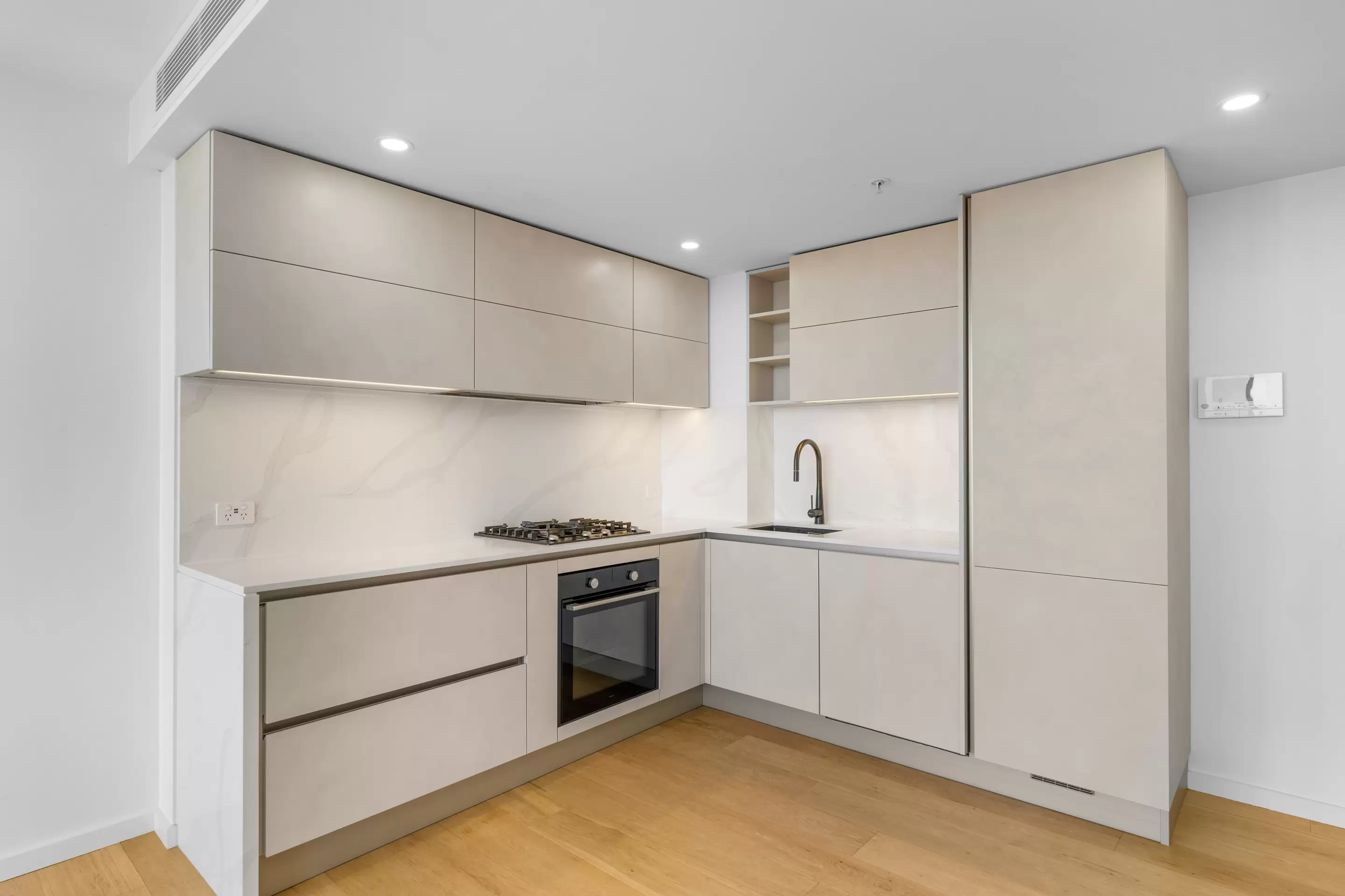 1006/85-97 New South Head Road, Rushcutters Bay Leased by Sydney Sotheby's International Realty - image 3