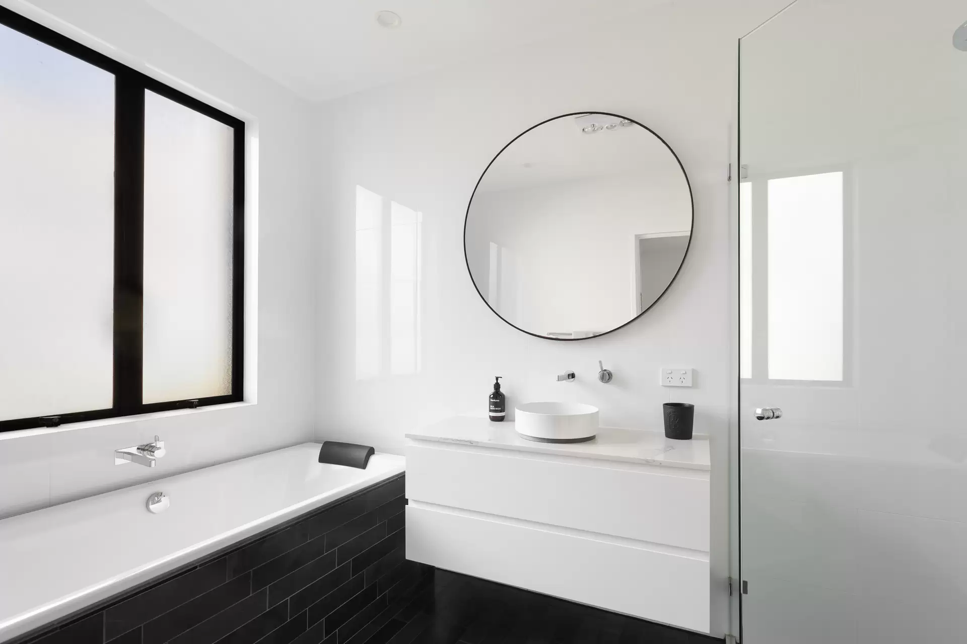 33 Mount Street Walk, Pyrmont Sold by Sydney Sotheby's International Realty - image 1