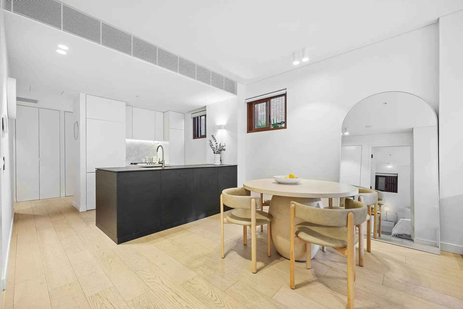 2/40 Dutruc Street, Randwick Sold by Sydney Sotheby's International Realty - image 2