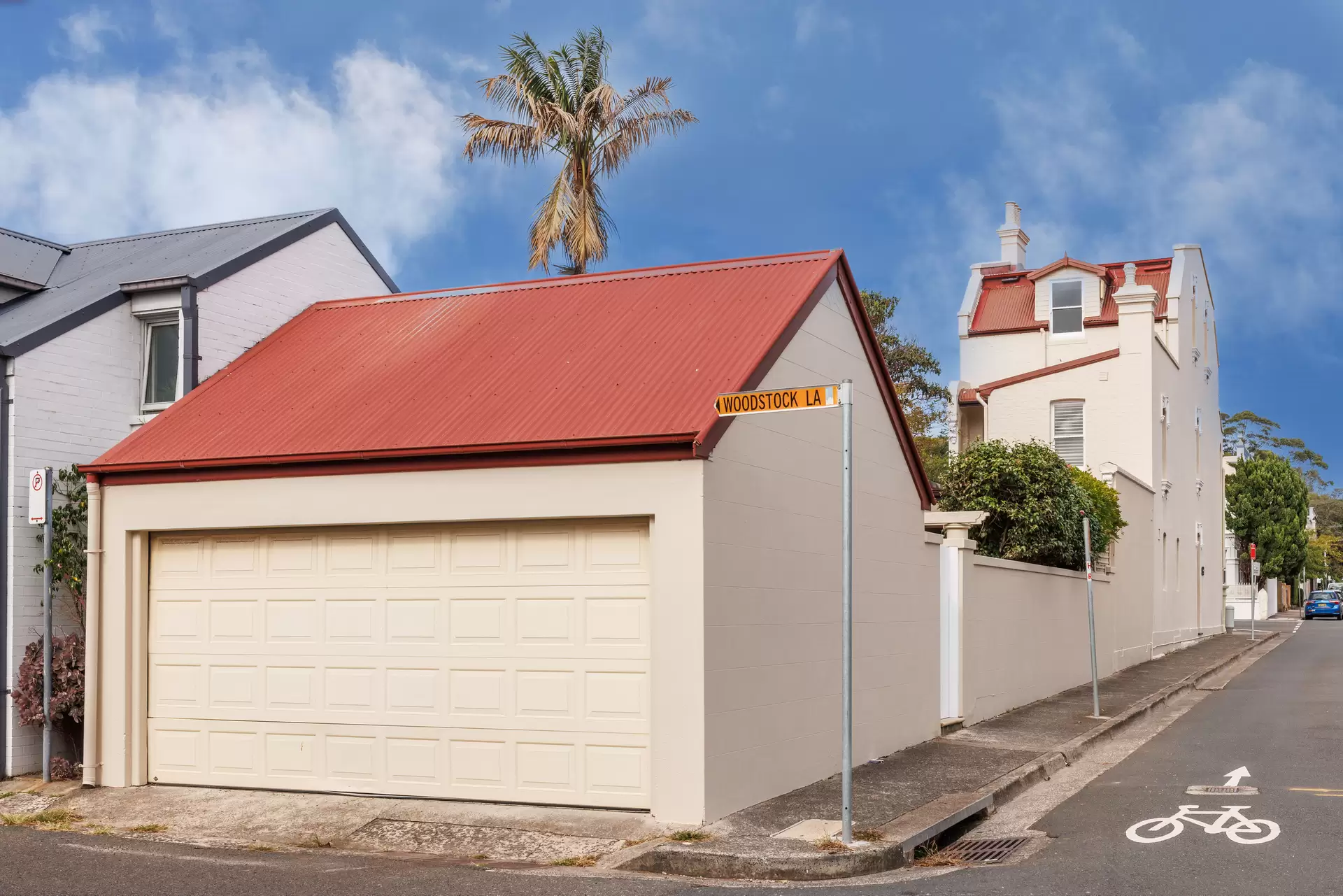 2 Woodstock Street, Bondi Junction Sold by Sydney Sotheby's International Realty - image 1
