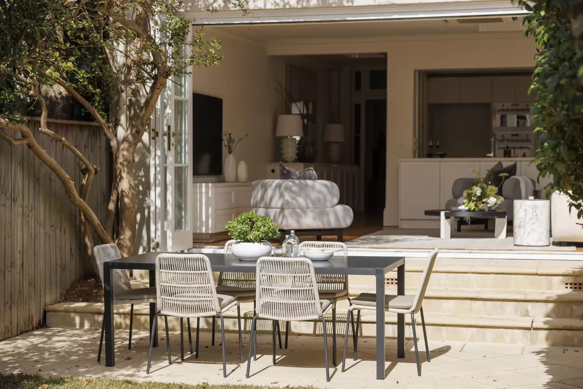 2 Woodstock Street, Bondi Junction Sold by Sydney Sotheby's International Realty - image 1