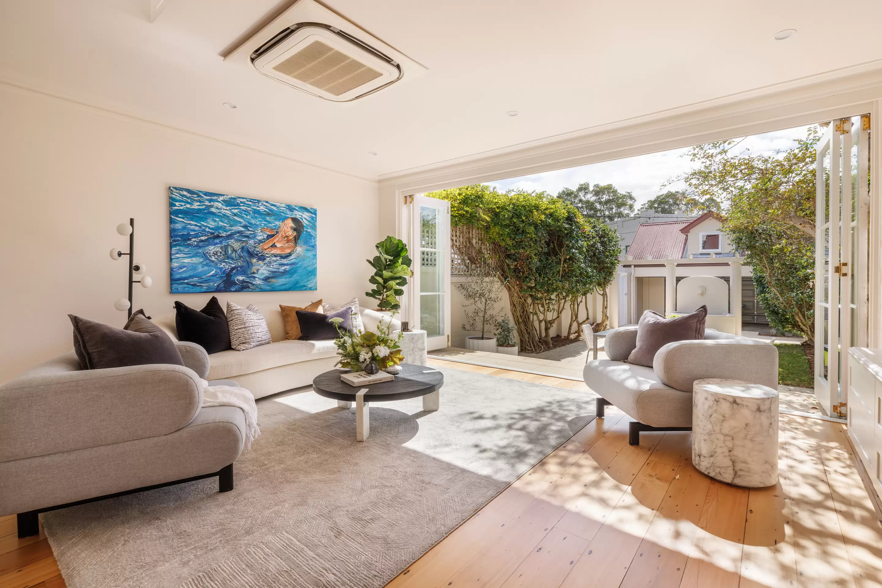 2 Woodstock Street, Bondi Junction Sold by Sydney Sotheby's International Realty - image 4