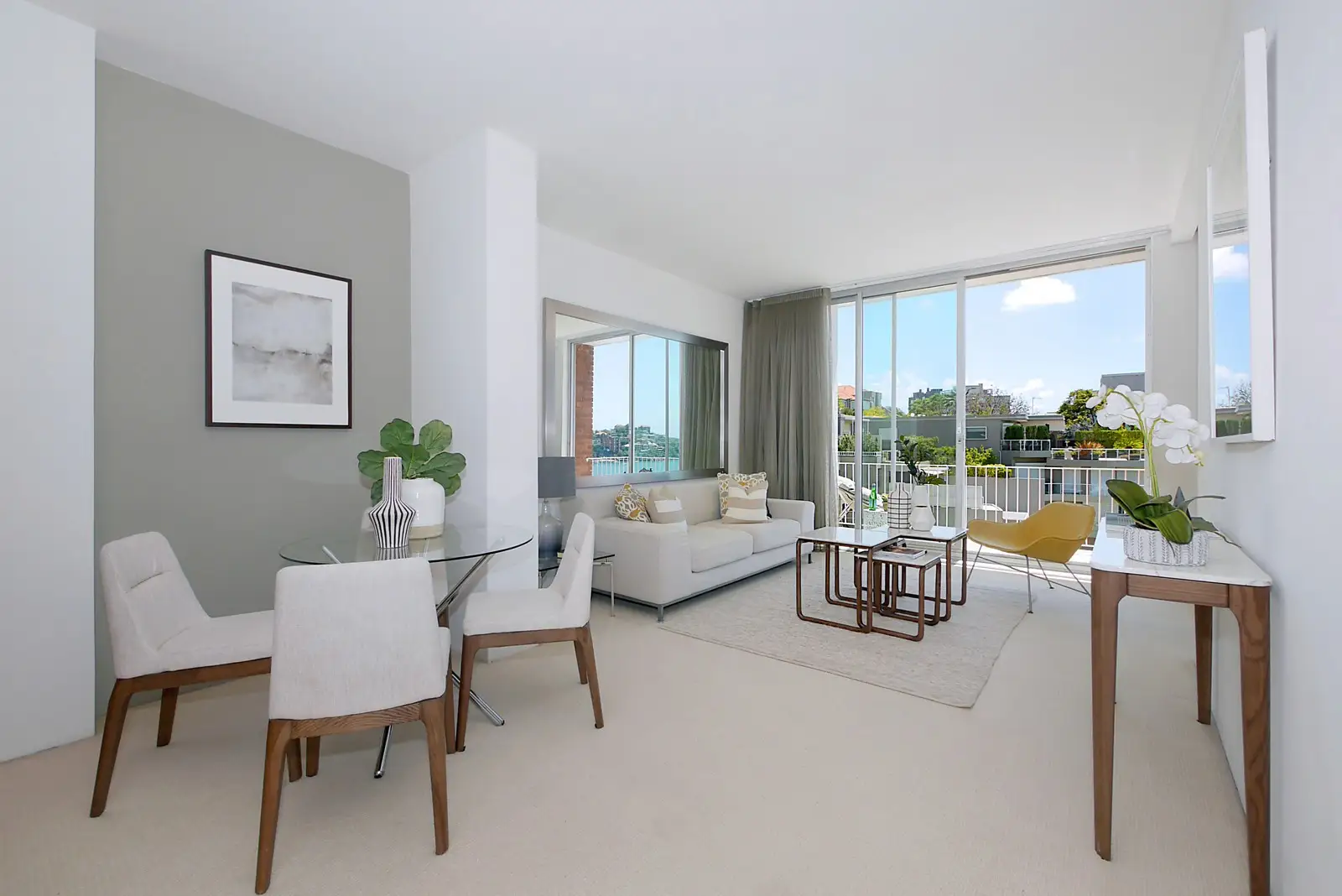 95/35a Sutherland Crescent, Darling Point Sold by Sydney Sotheby's International Realty - image 2