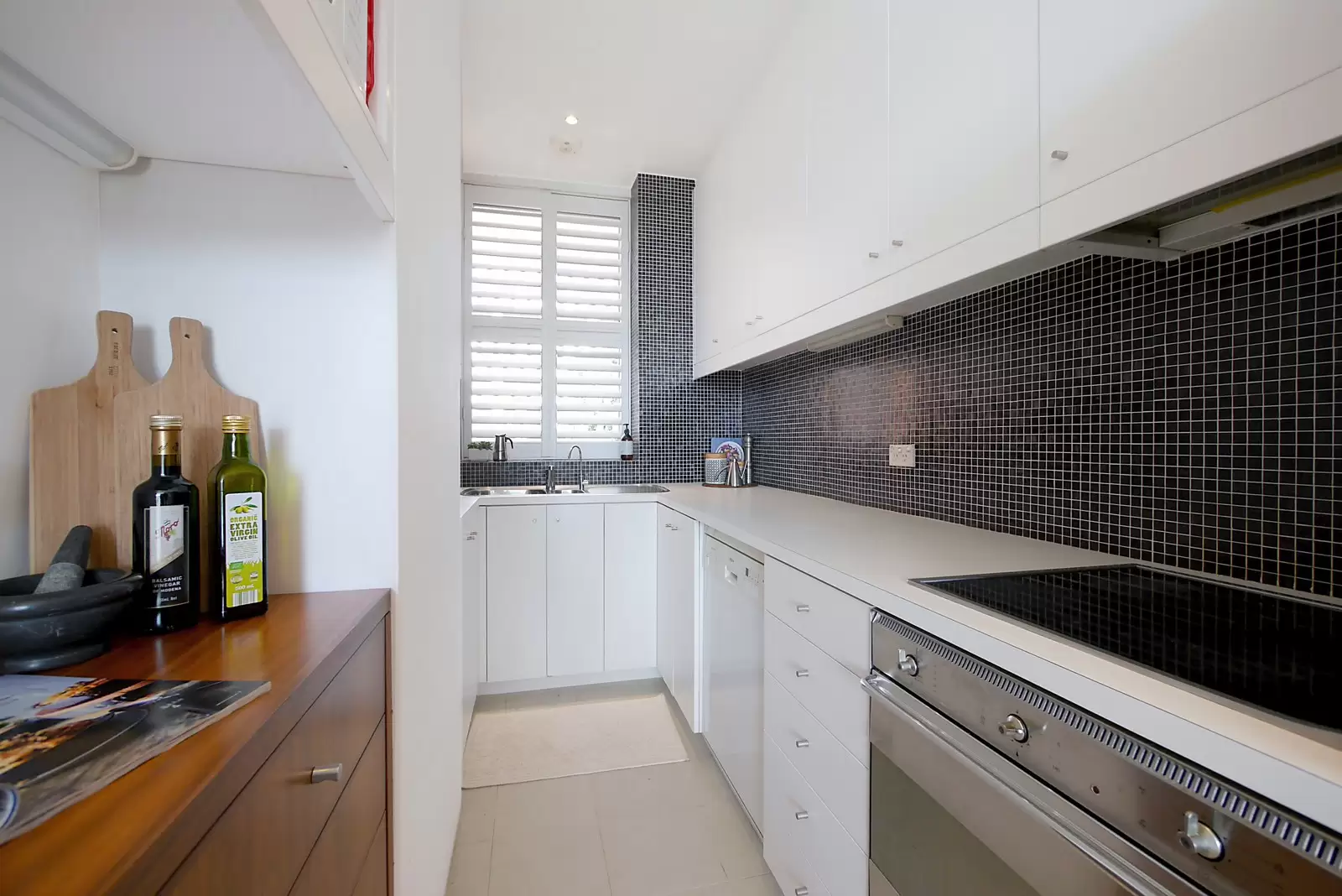 95/35a Sutherland Crescent, Darling Point Sold by Sydney Sotheby's International Realty - image 4