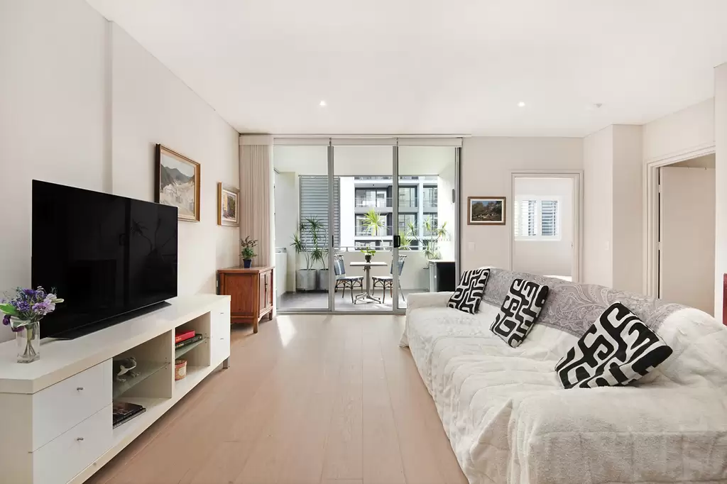 57/54A Blackwall Point Road, Chiswick Sold by Sydney Sotheby's International Realty